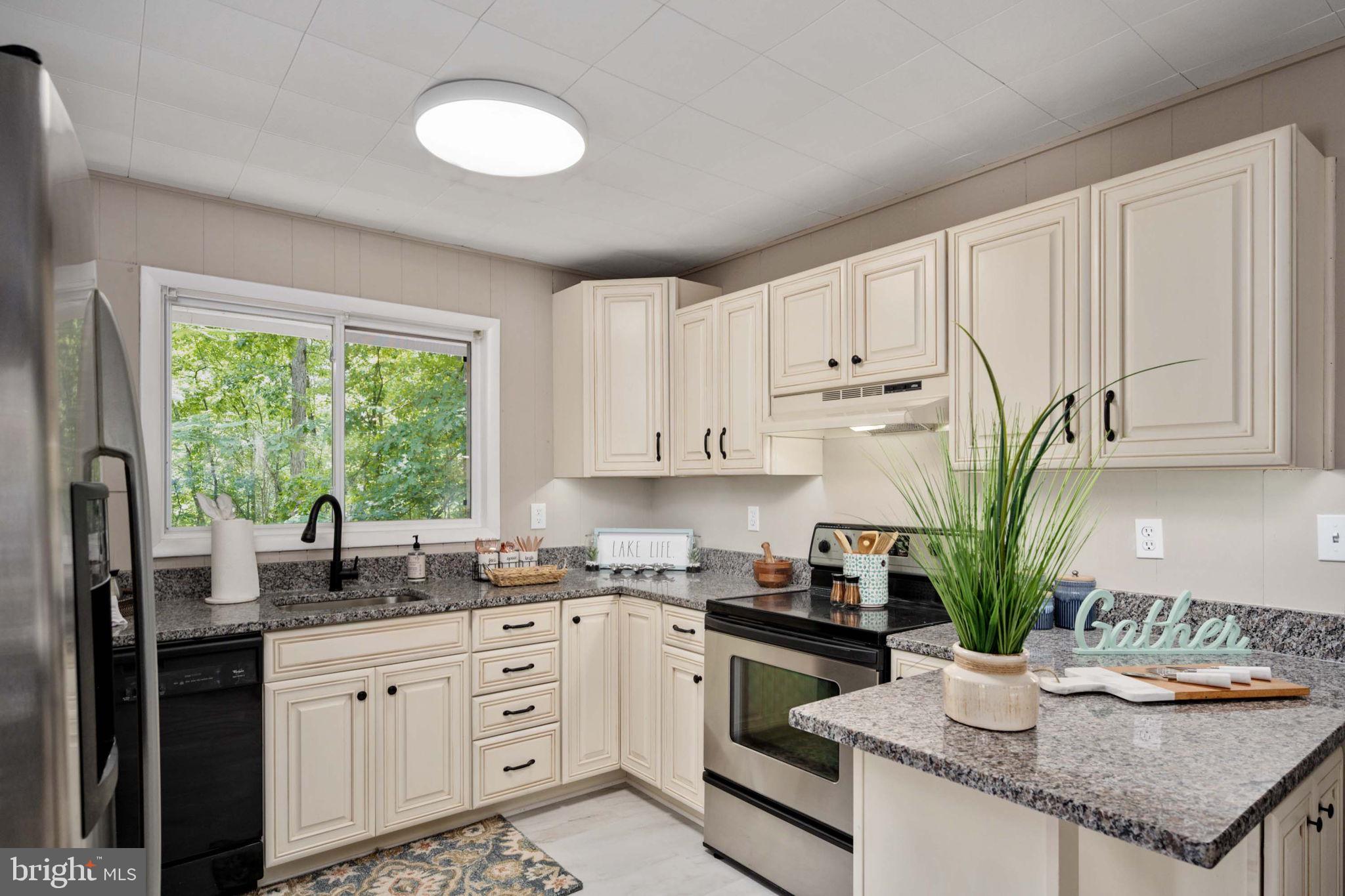 LAKE OF THE WOODS - Residential