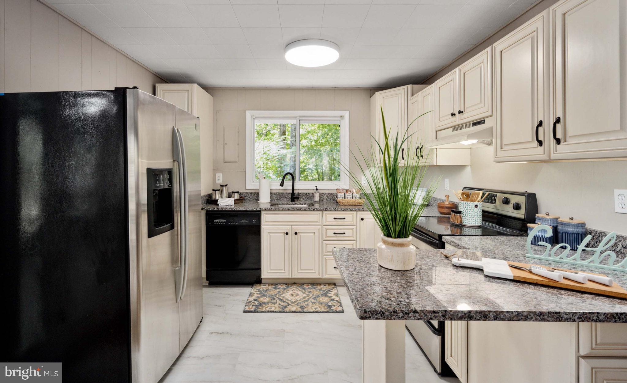 LAKE OF THE WOODS - Residential