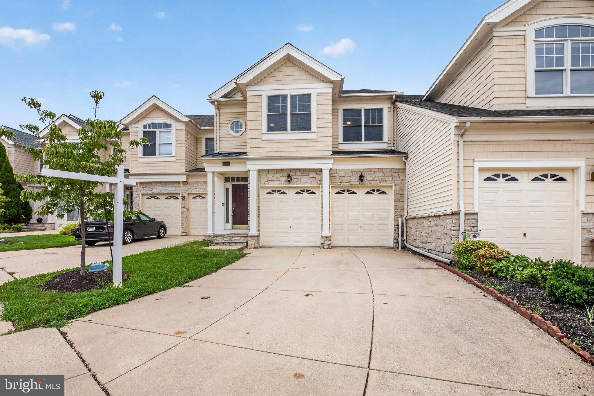 8702 TIMBER OAK LANE