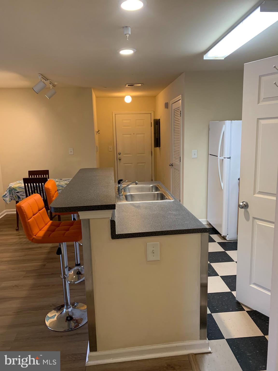 PARKSIDE AT EAGLE'S LANDING - Residential