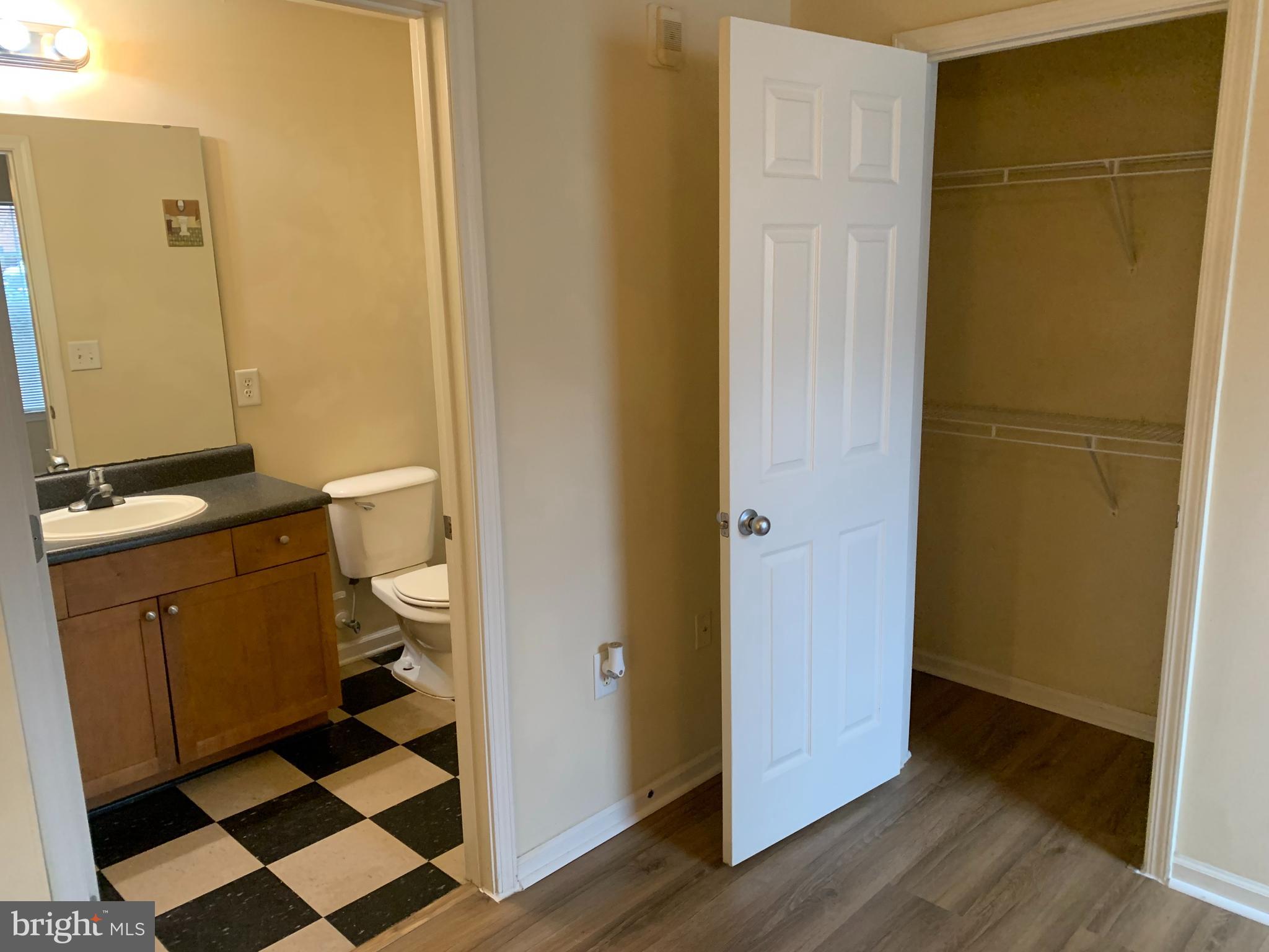 PARKSIDE AT EAGLE'S LANDING - Residential