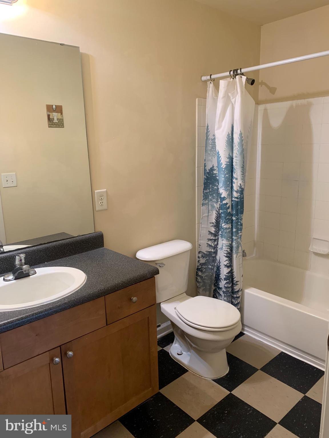 PARKSIDE AT EAGLE'S LANDING - Residential