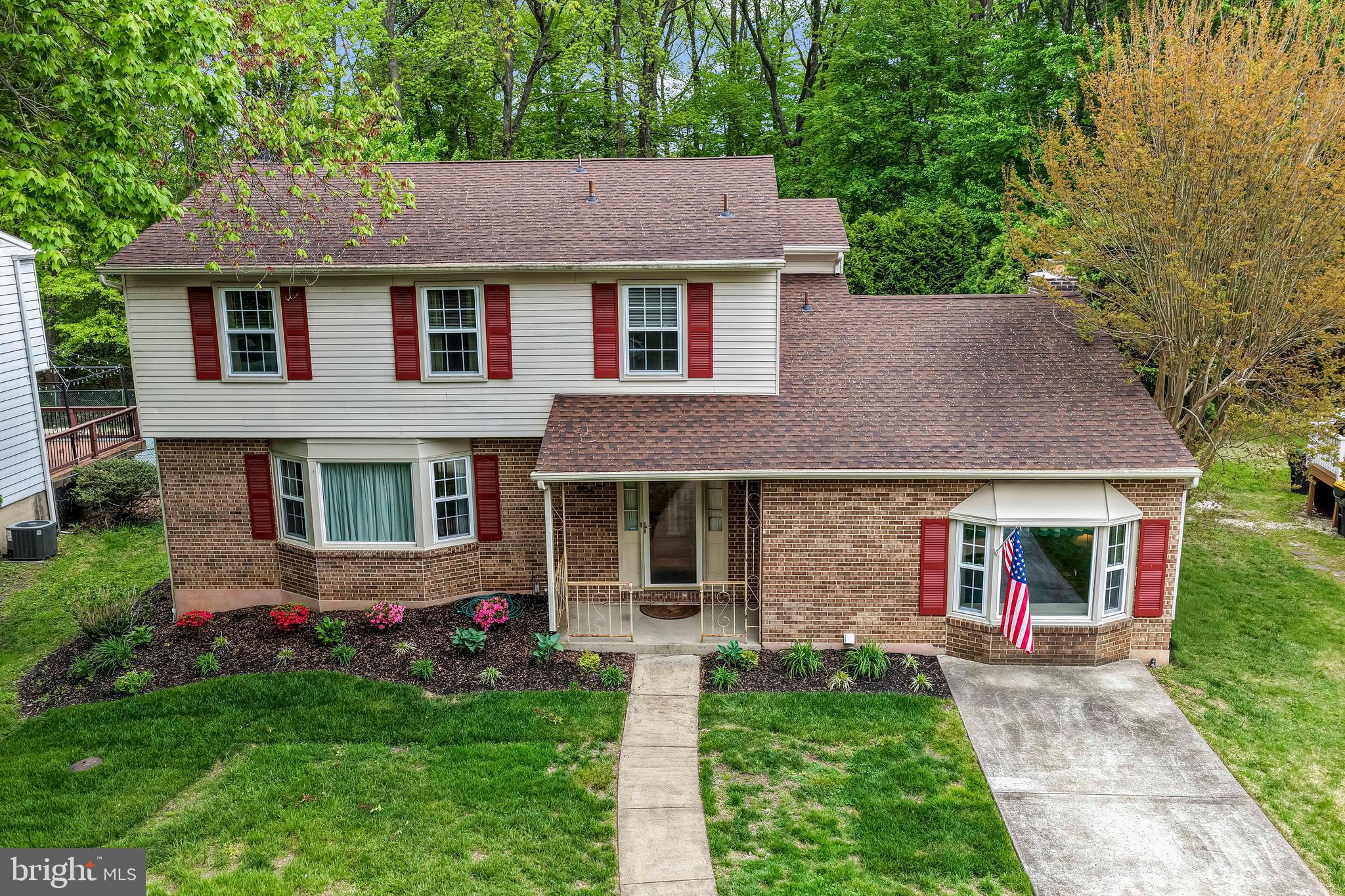 97 IROQUOIS COURT