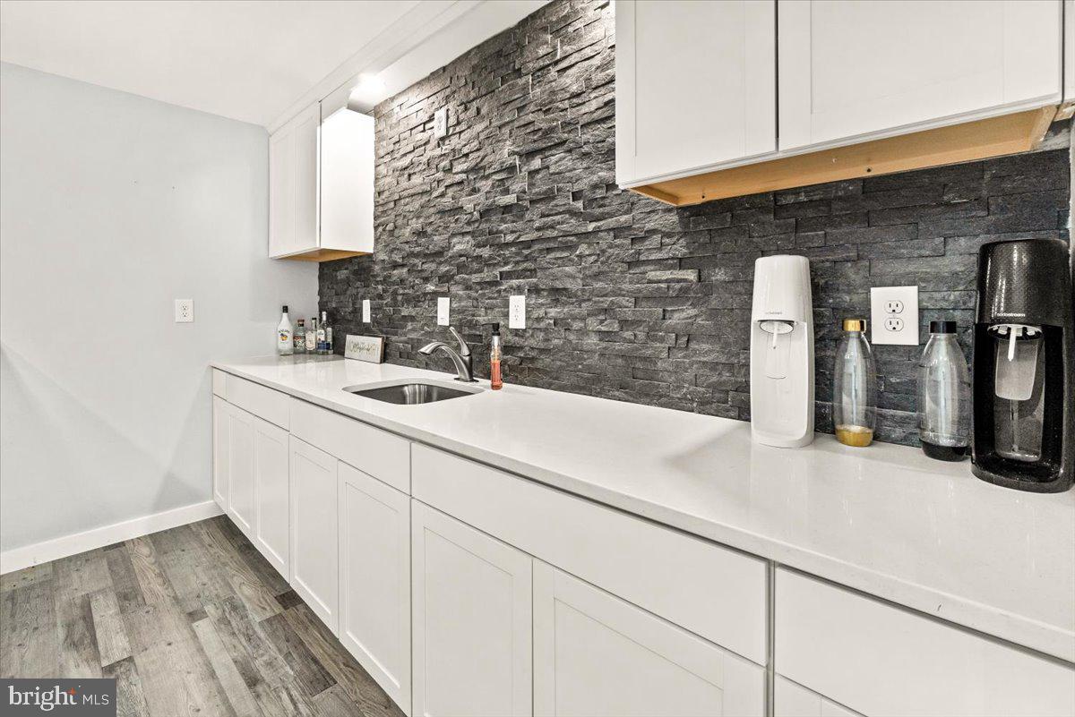 WEST OAK FIELDS - Residential