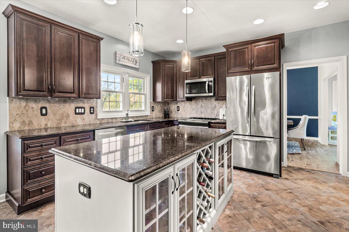 WEST OAK FIELDS - Residential