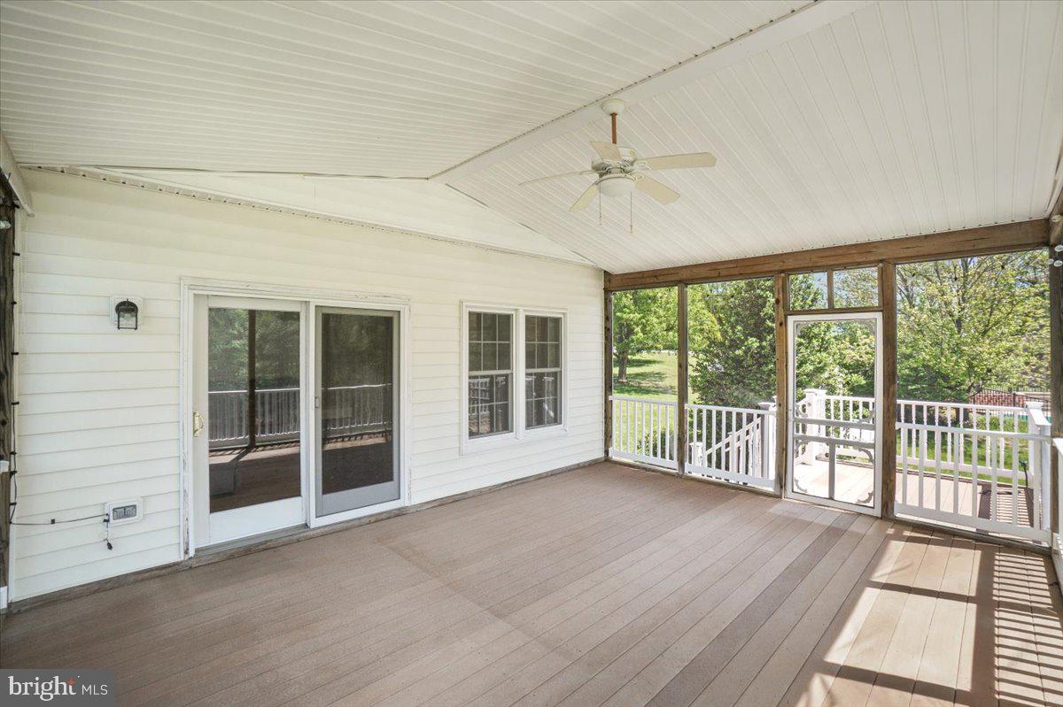 WEST OAK FIELDS - Residential