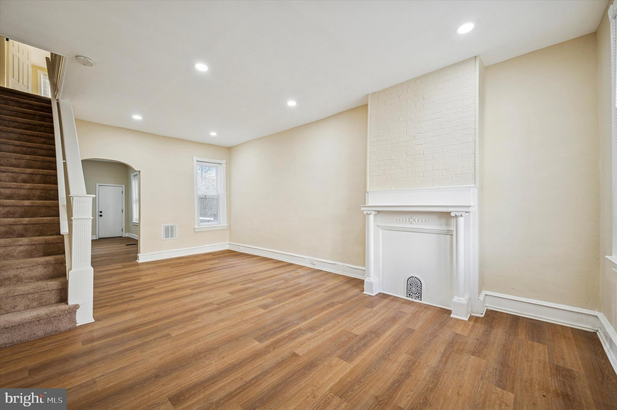 RICHMOND - Residential