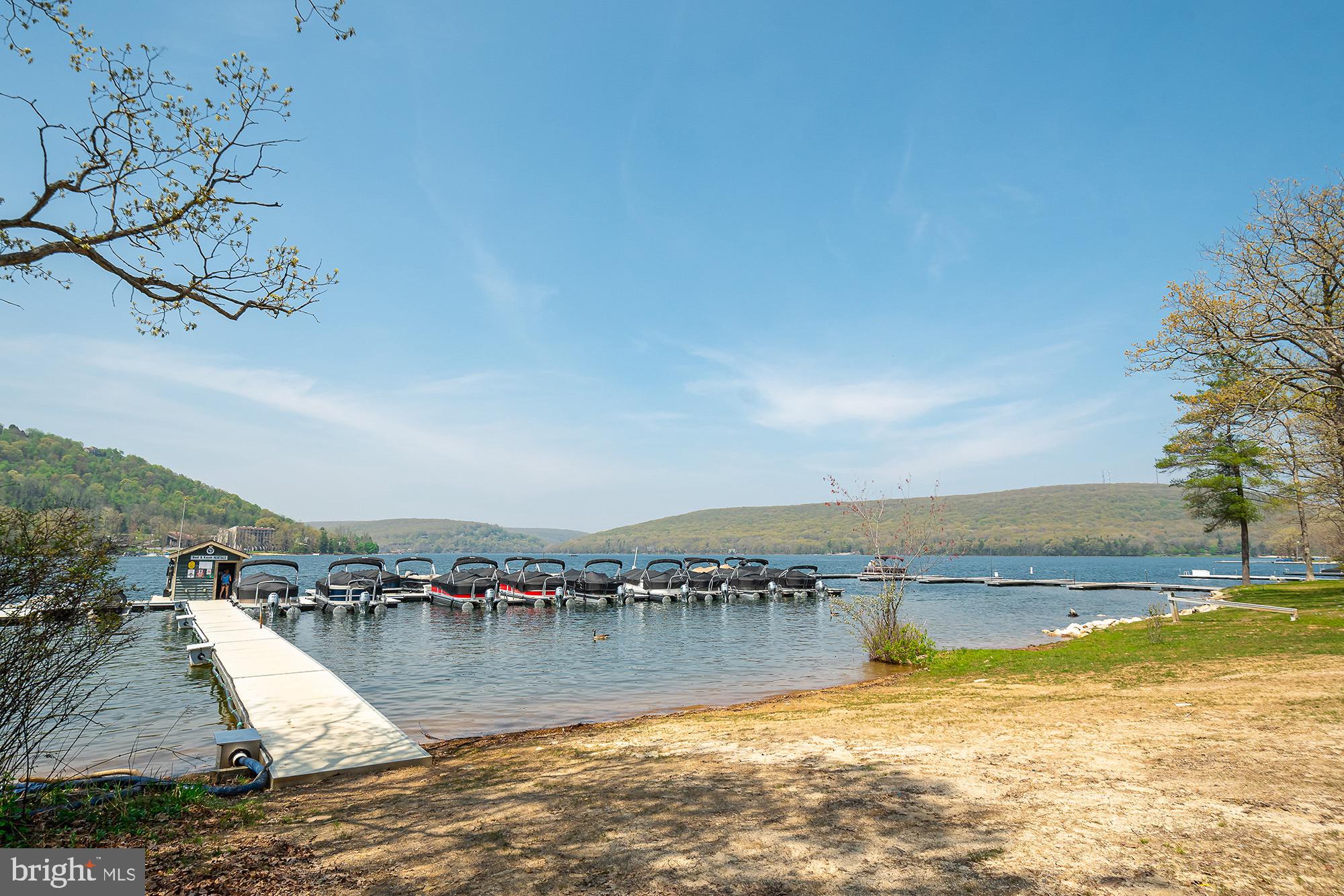 SILVER TREE SUITES - Residential