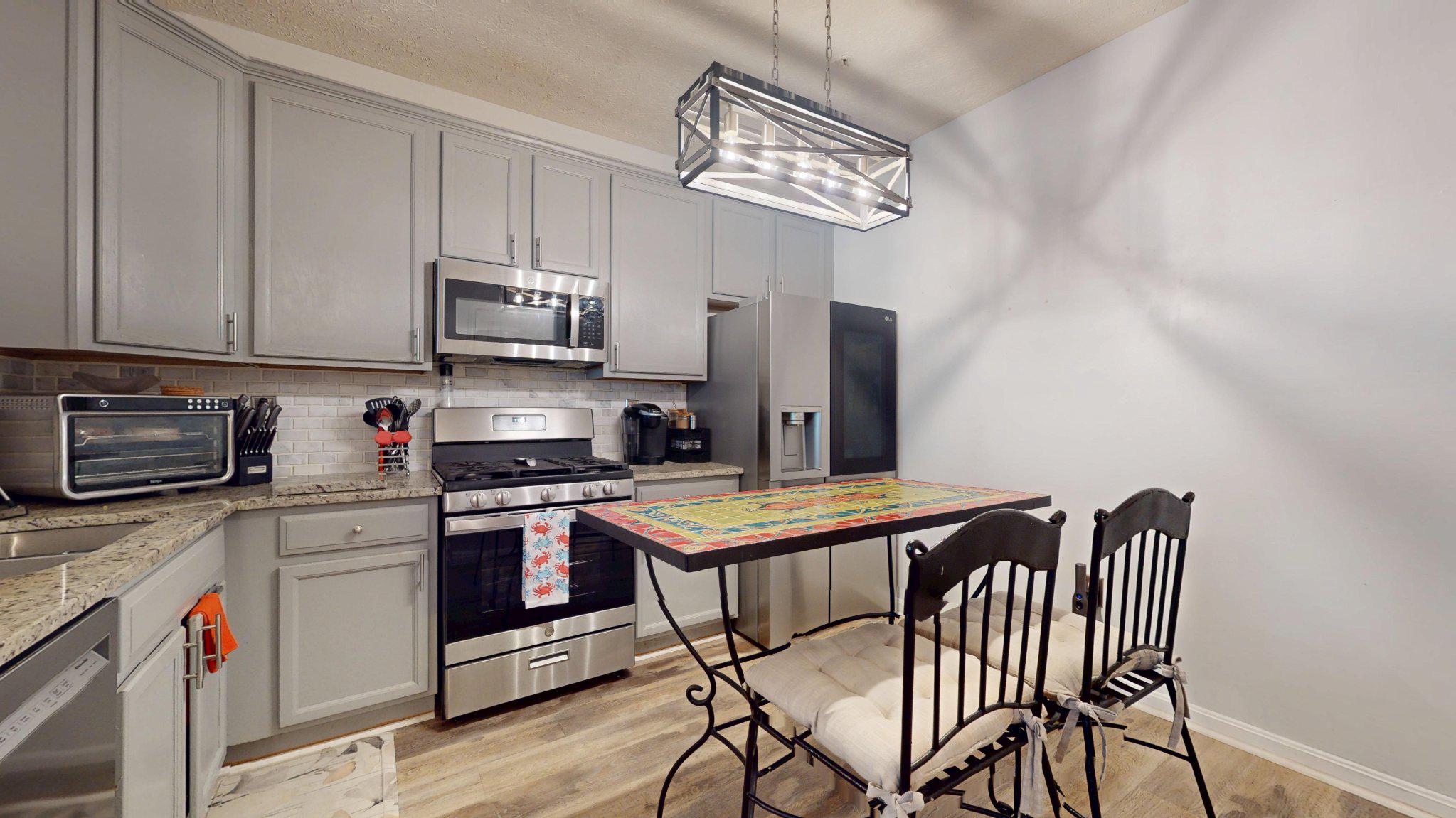 ASBURY WOODS - Residential