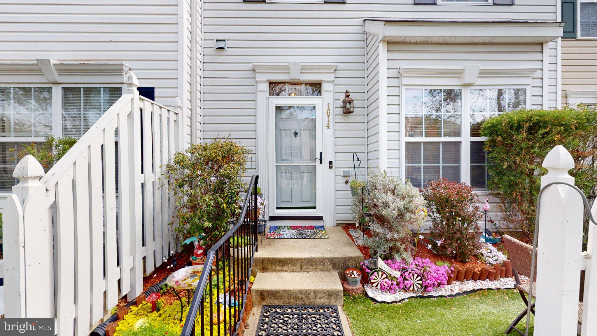 ASBURY WOODS - Residential