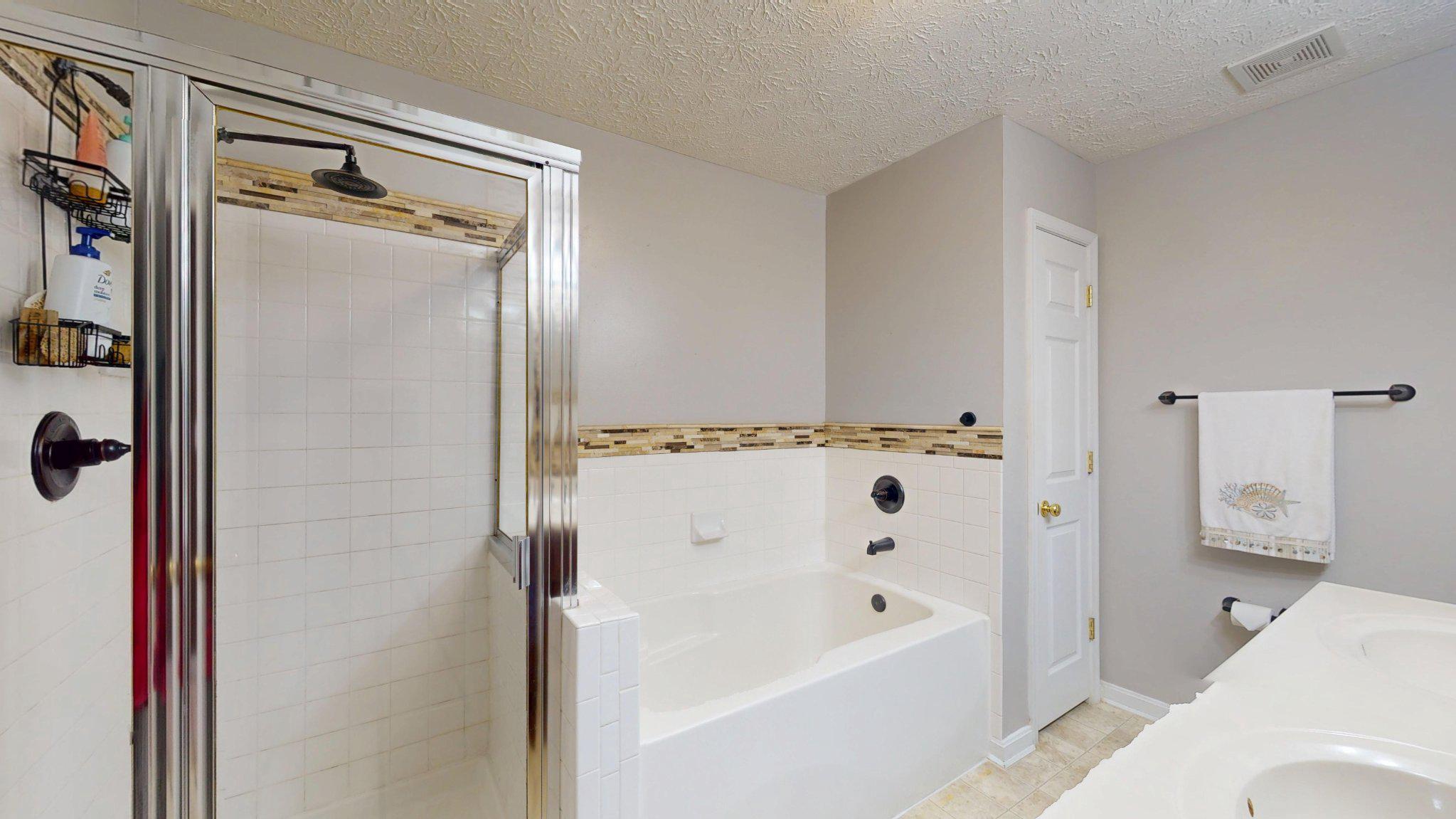 ASBURY WOODS - Residential