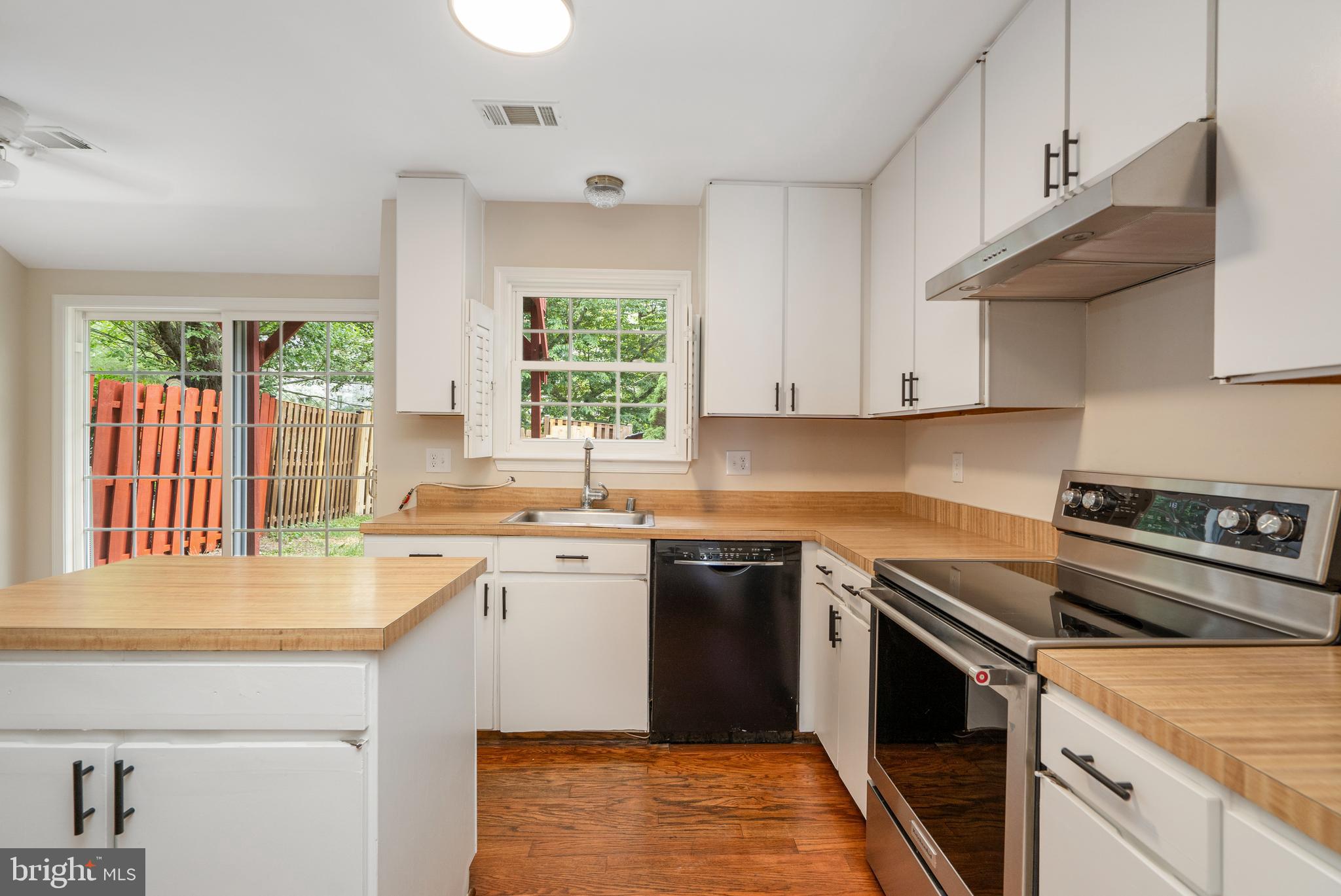 WOODSTREAM EAST - Residential