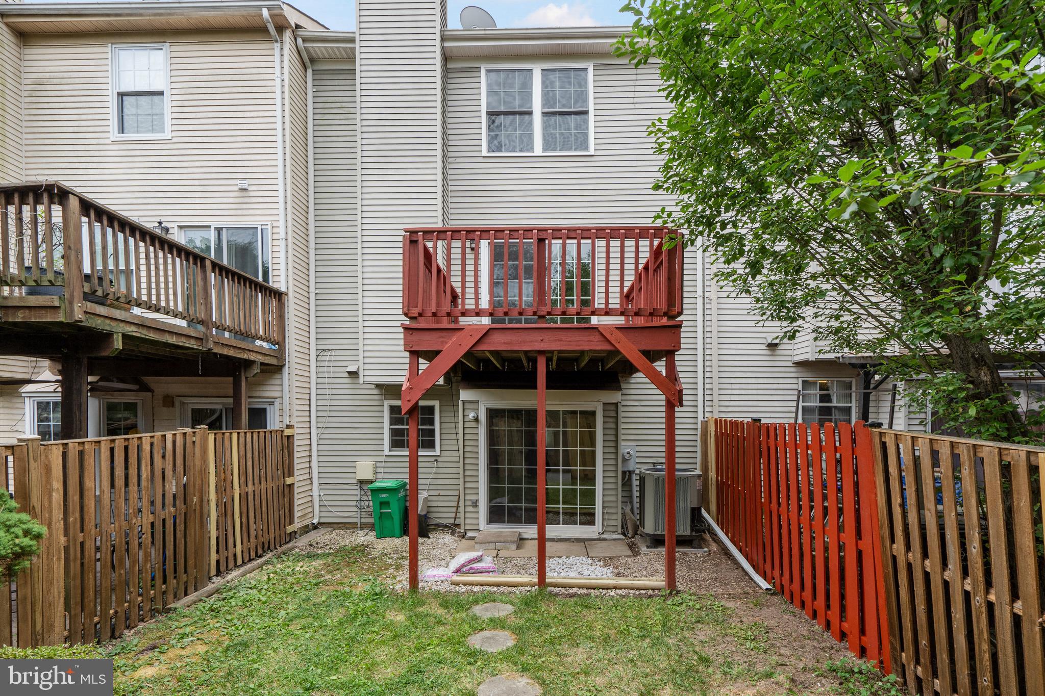 WOODSTREAM EAST - Residential