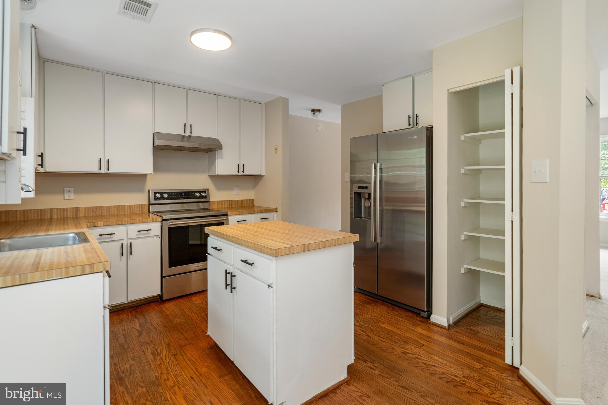 WOODSTREAM EAST - Residential