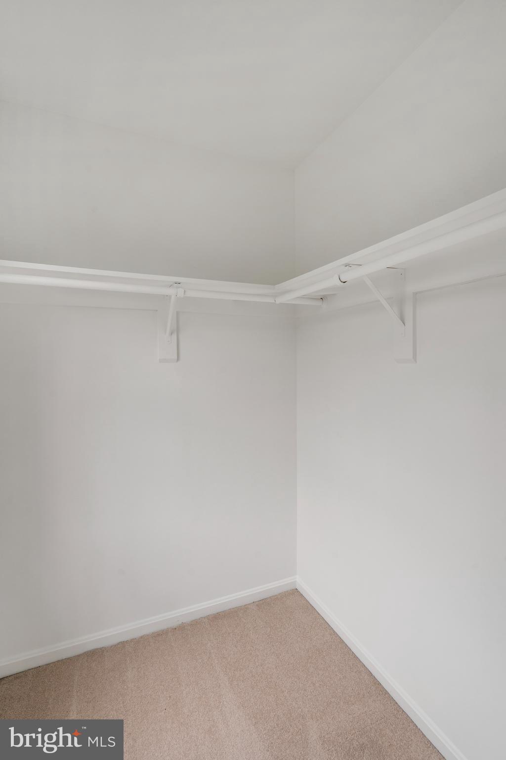 WOODSTREAM EAST - Residential