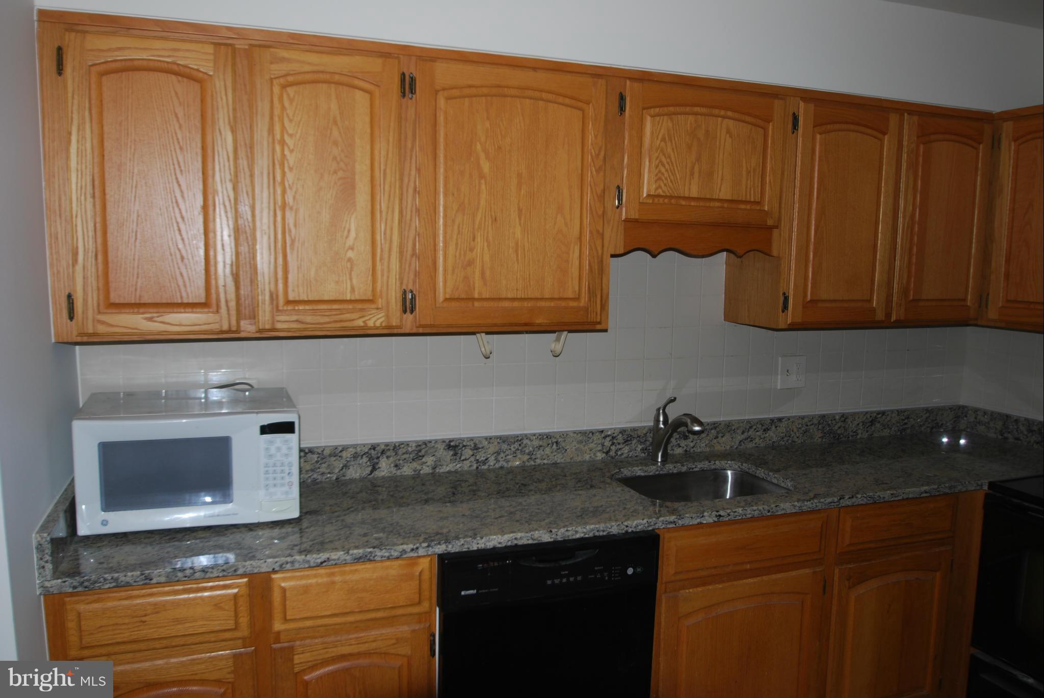 MOSBYS LANDING - Residential Lease