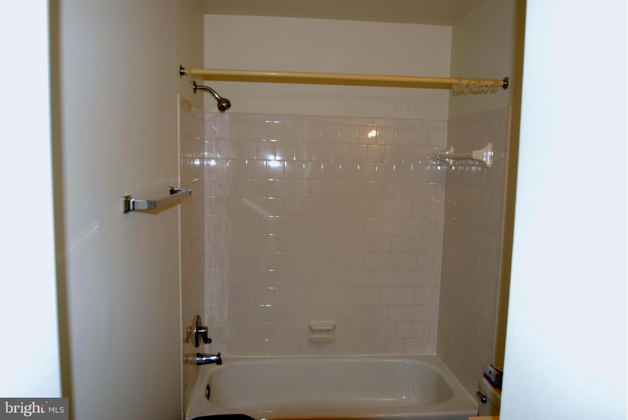 MOSBYS LANDING - Residential Lease