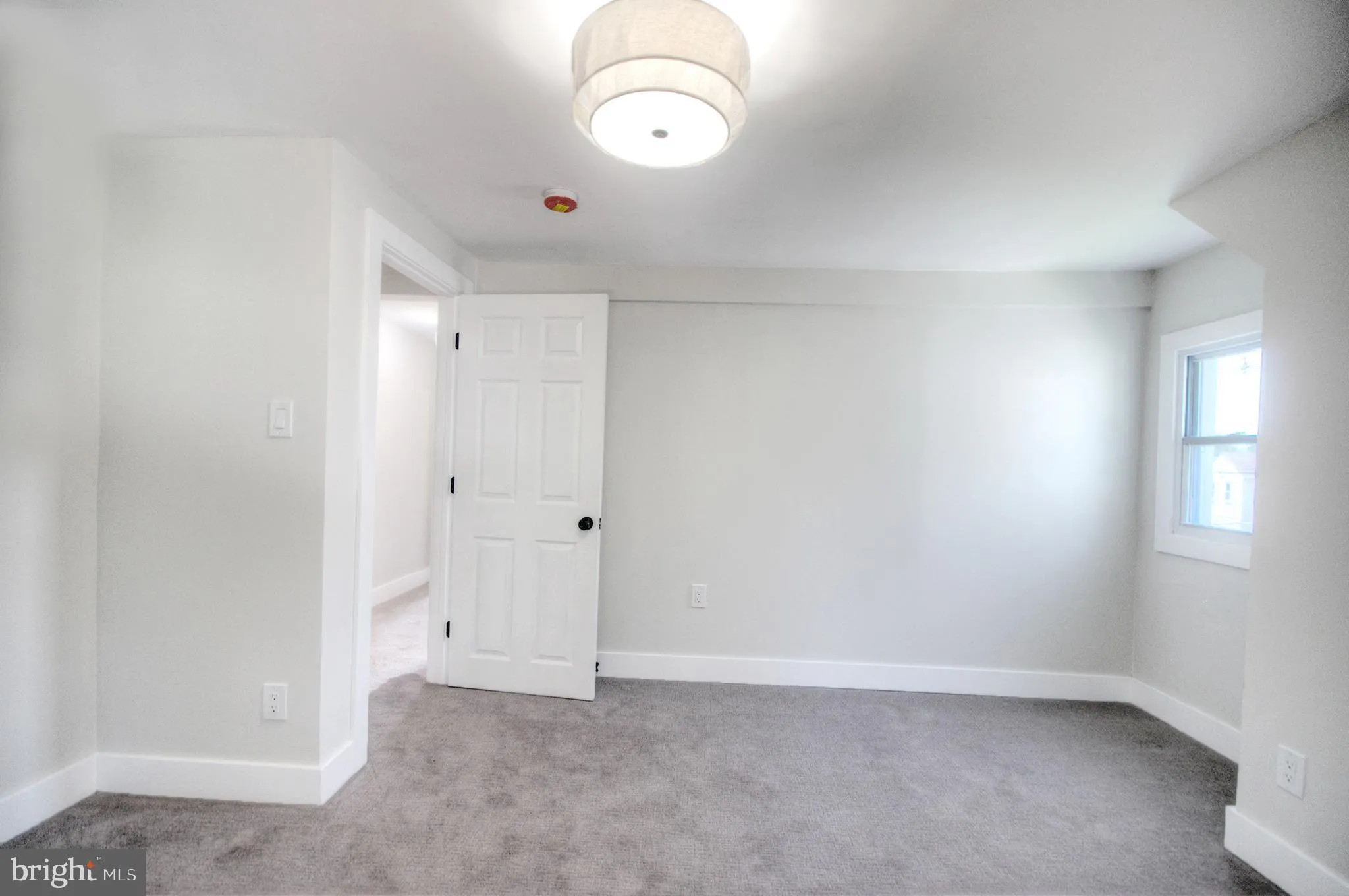 Pennsauken, New Jersey 08110, United States, 4 Bedrooms Bedrooms, ,2 BathroomsBathrooms,Residential,Pending,179650