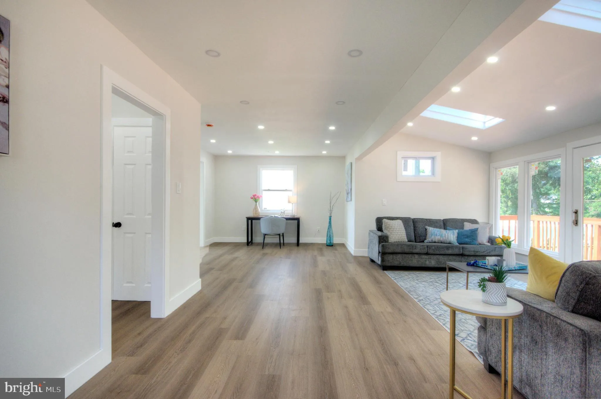 Pennsauken, New Jersey 08110, United States, 4 Bedrooms Bedrooms, ,2 BathroomsBathrooms,Residential,Pending,179650