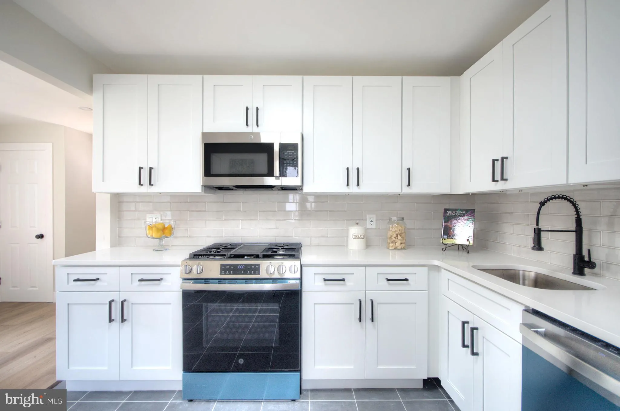 Pennsauken, New Jersey 08110, United States, 4 Bedrooms Bedrooms, ,2 BathroomsBathrooms,Residential,Pending,179650