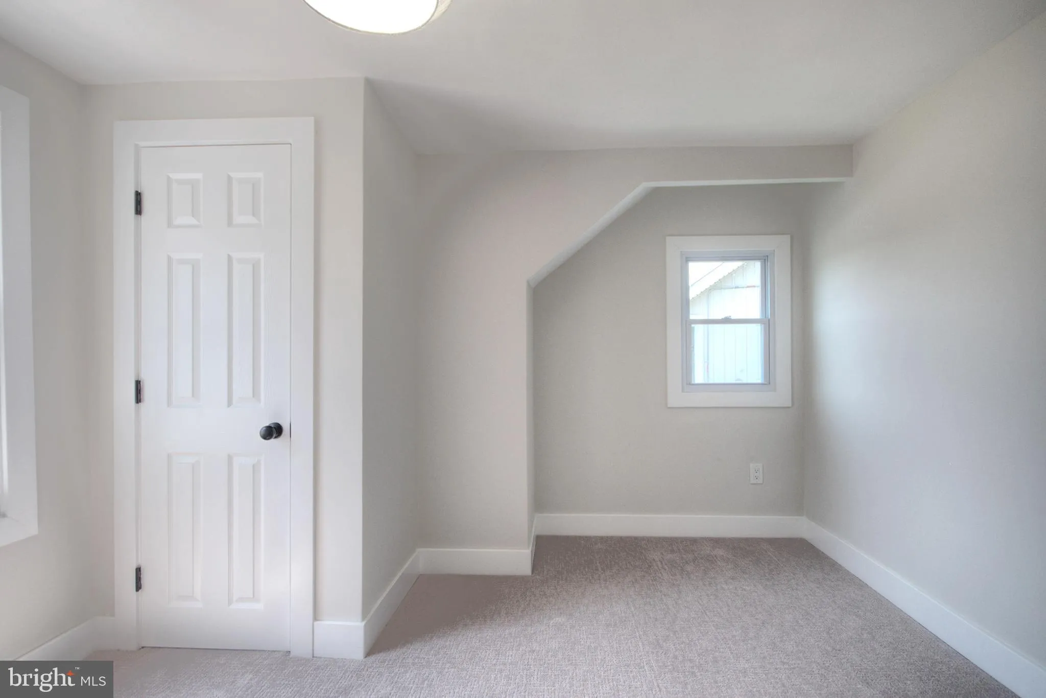 Pennsauken, New Jersey 08110, United States, 4 Bedrooms Bedrooms, ,2 BathroomsBathrooms,Residential,Pending,179650