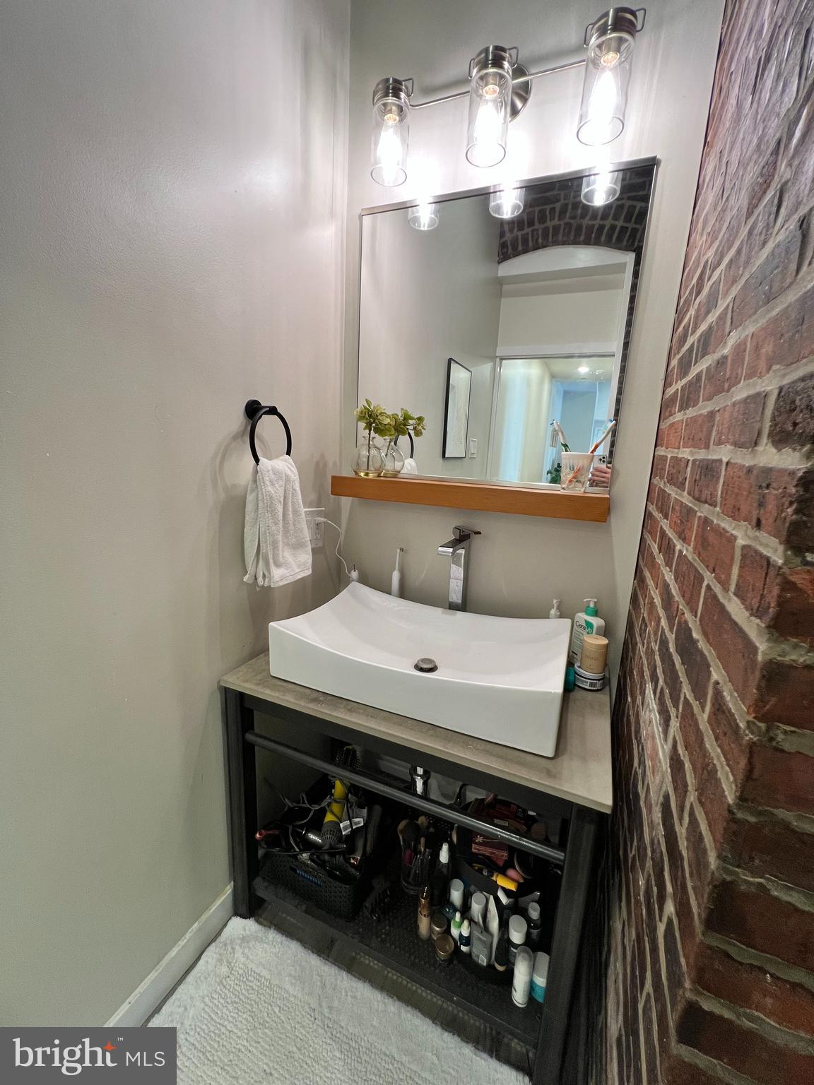 CENTER CITY - Residential Lease