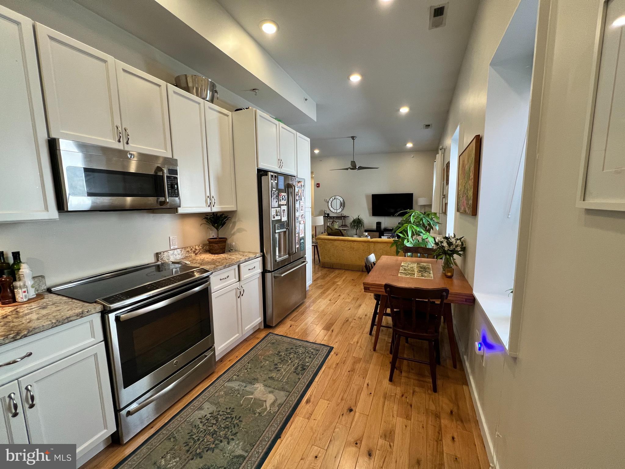 CENTER CITY - Residential Lease