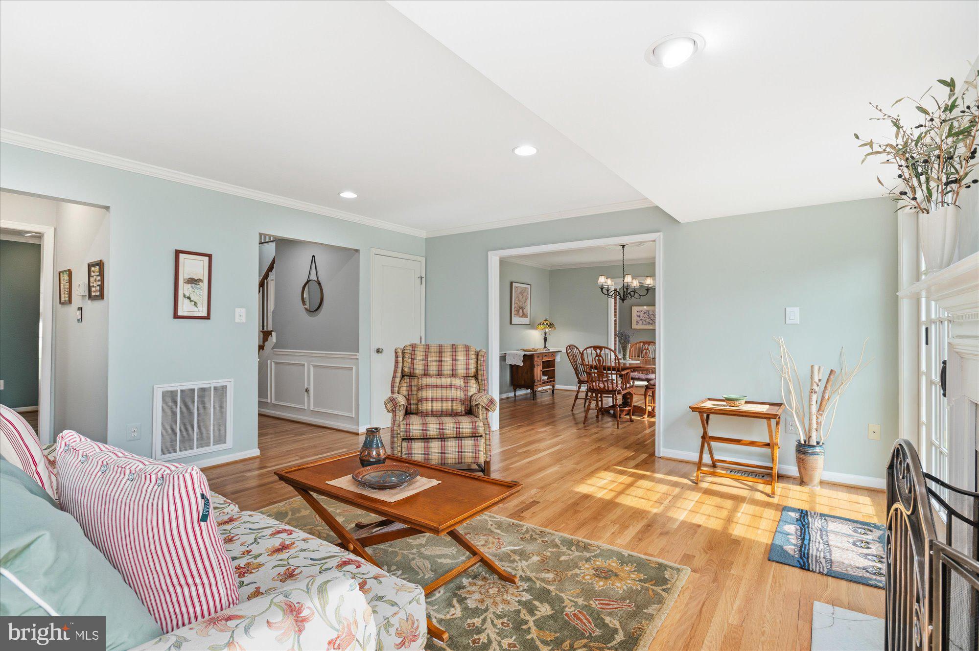 WASHINGTONIAN WOODS - Residential