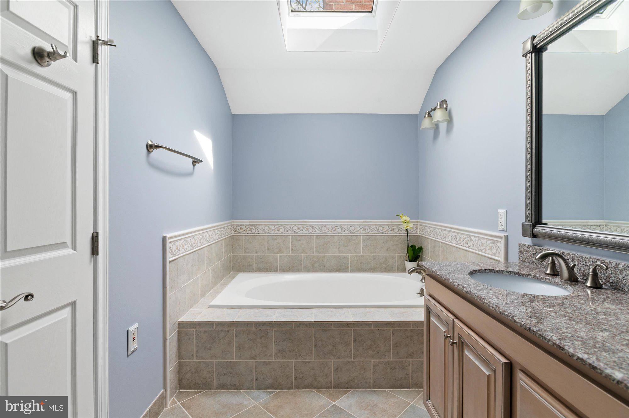 WASHINGTONIAN WOODS - Residential