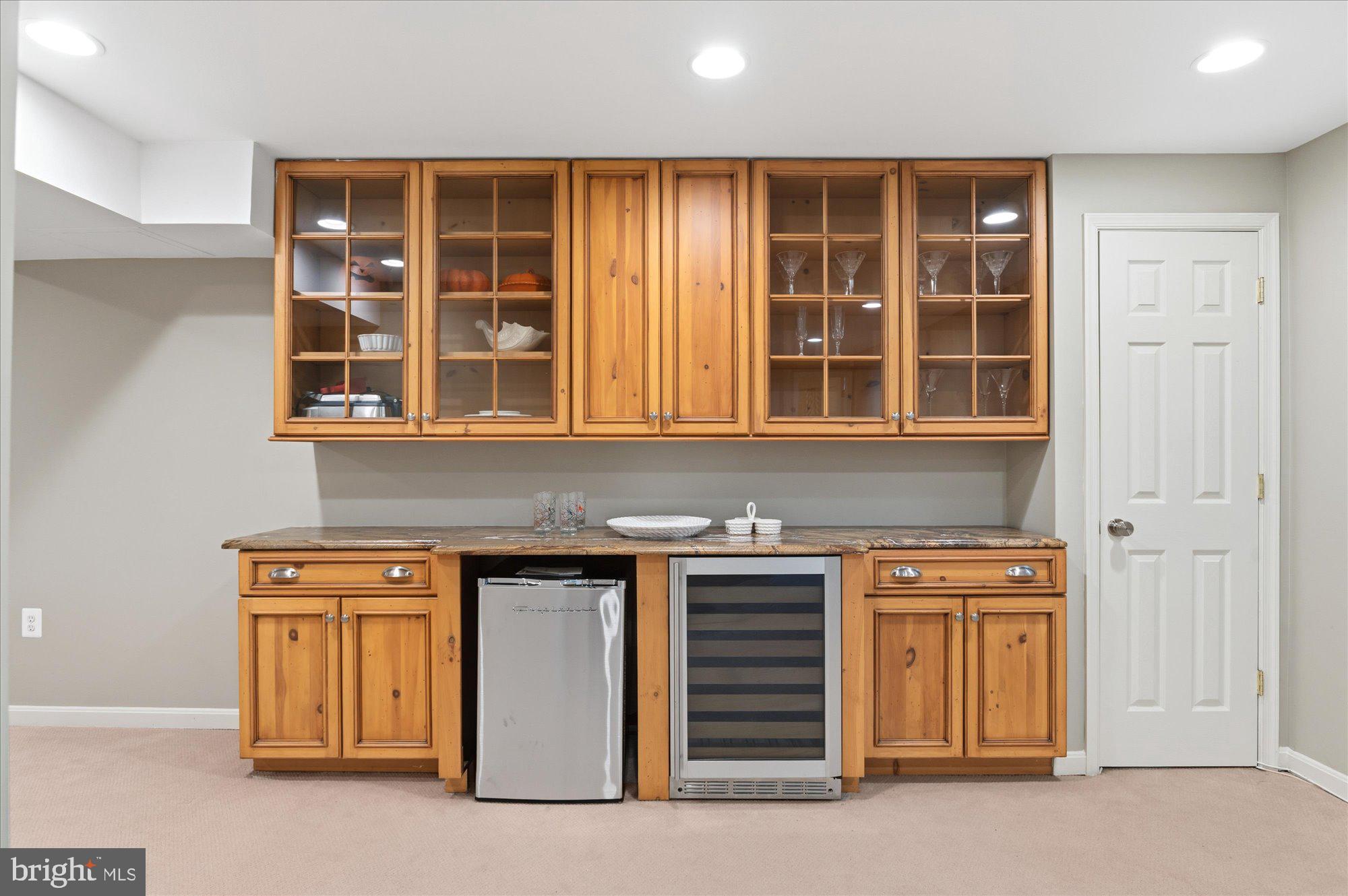 WASHINGTONIAN WOODS - Residential