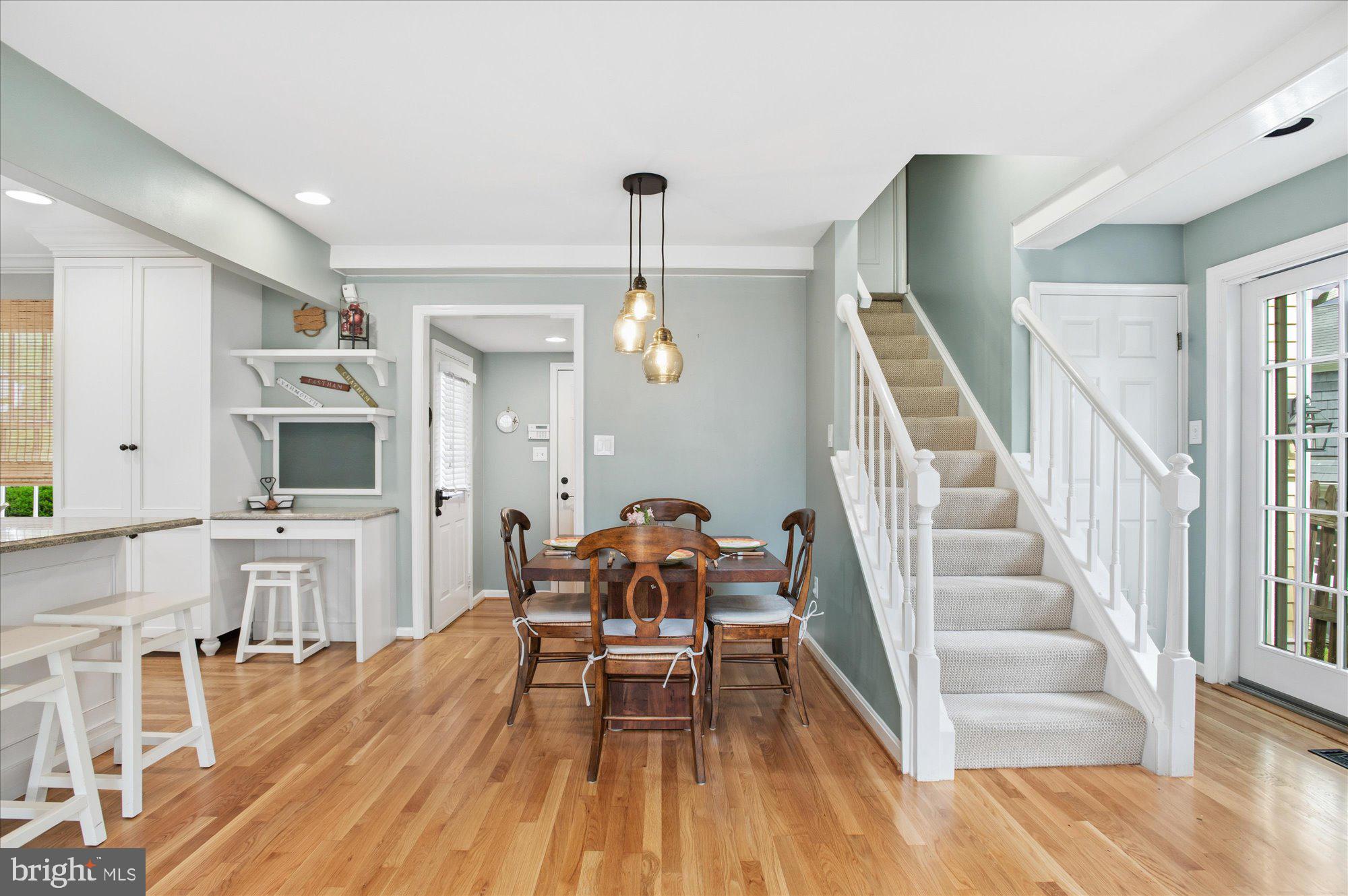 WASHINGTONIAN WOODS - Residential