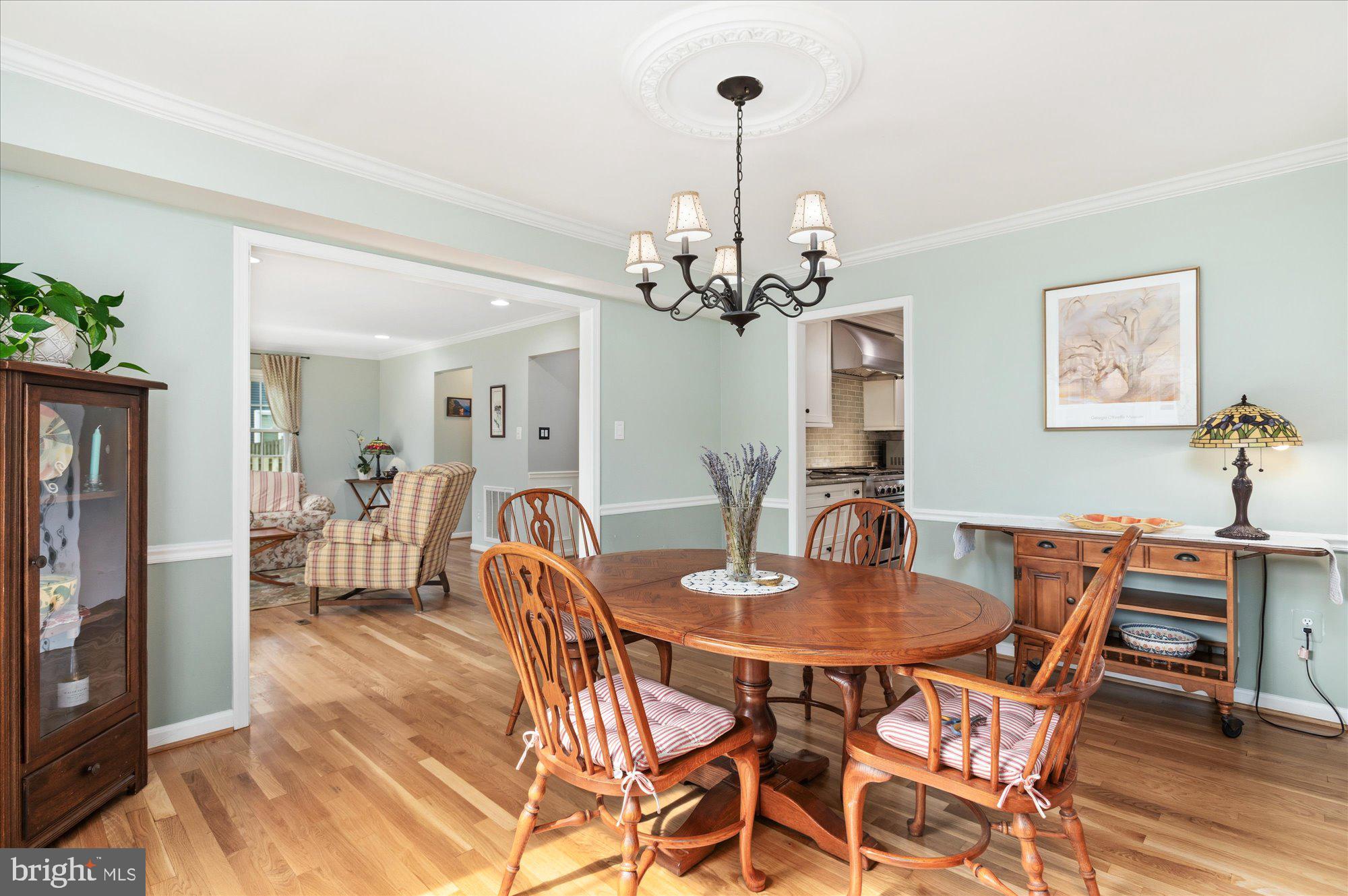 WASHINGTONIAN WOODS - Residential