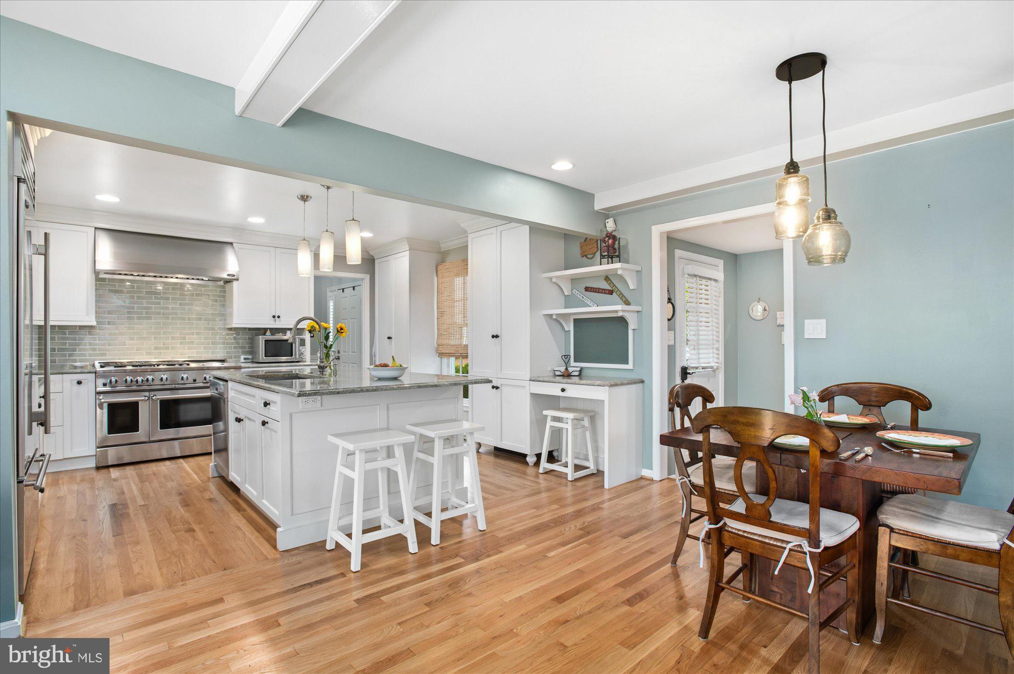 WASHINGTONIAN WOODS - Residential