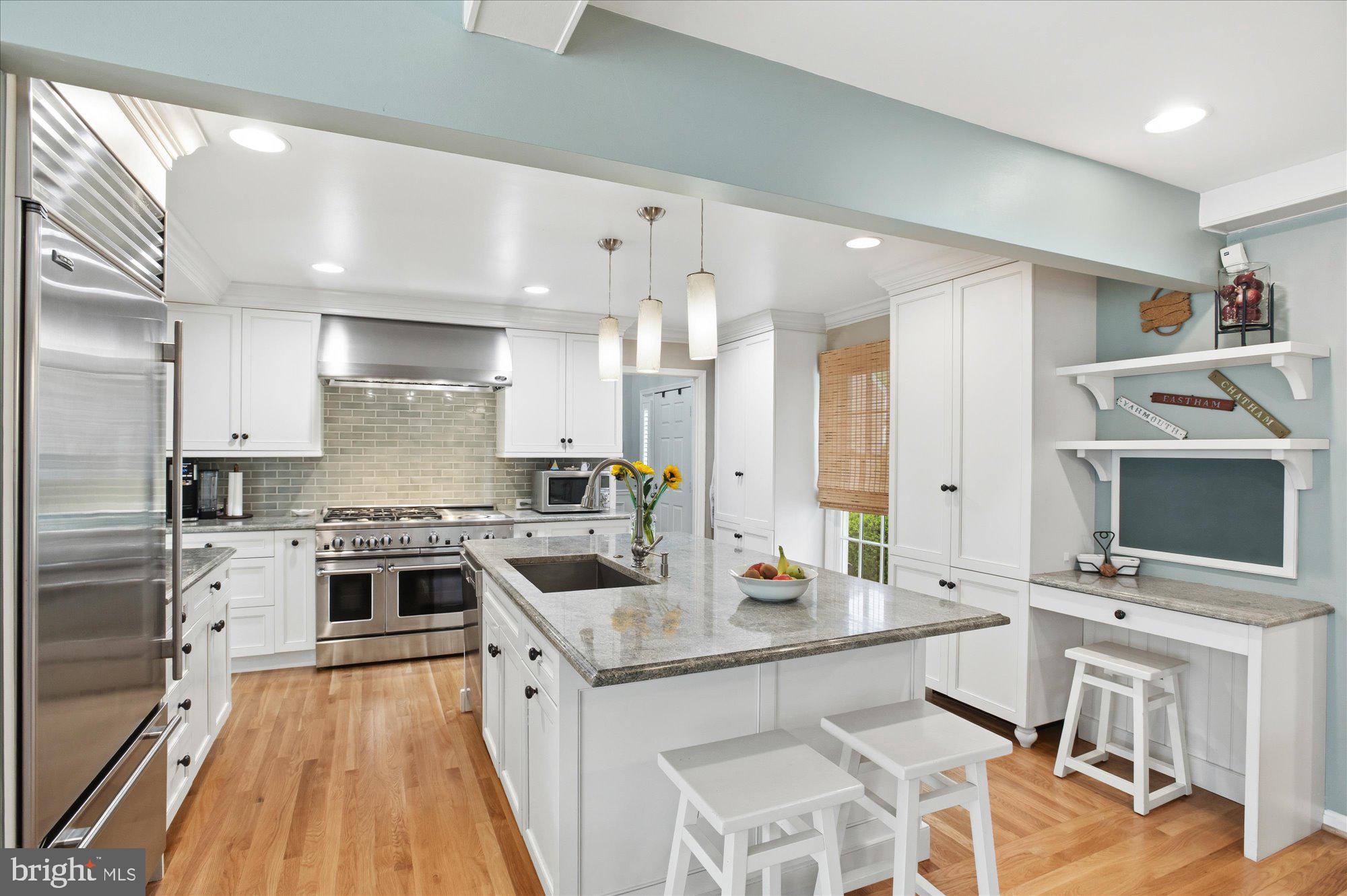 WASHINGTONIAN WOODS - Residential