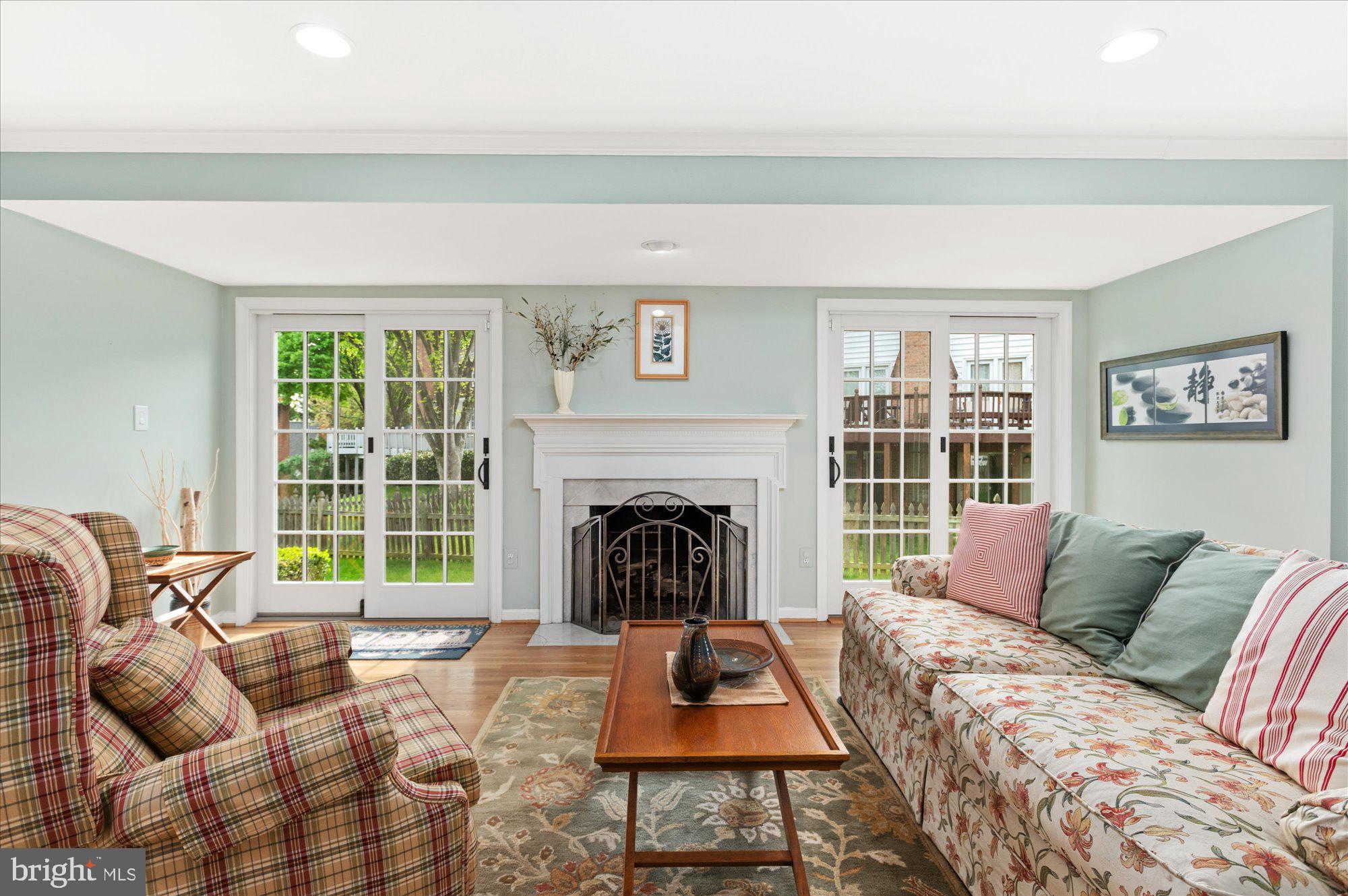 WASHINGTONIAN WOODS - Residential