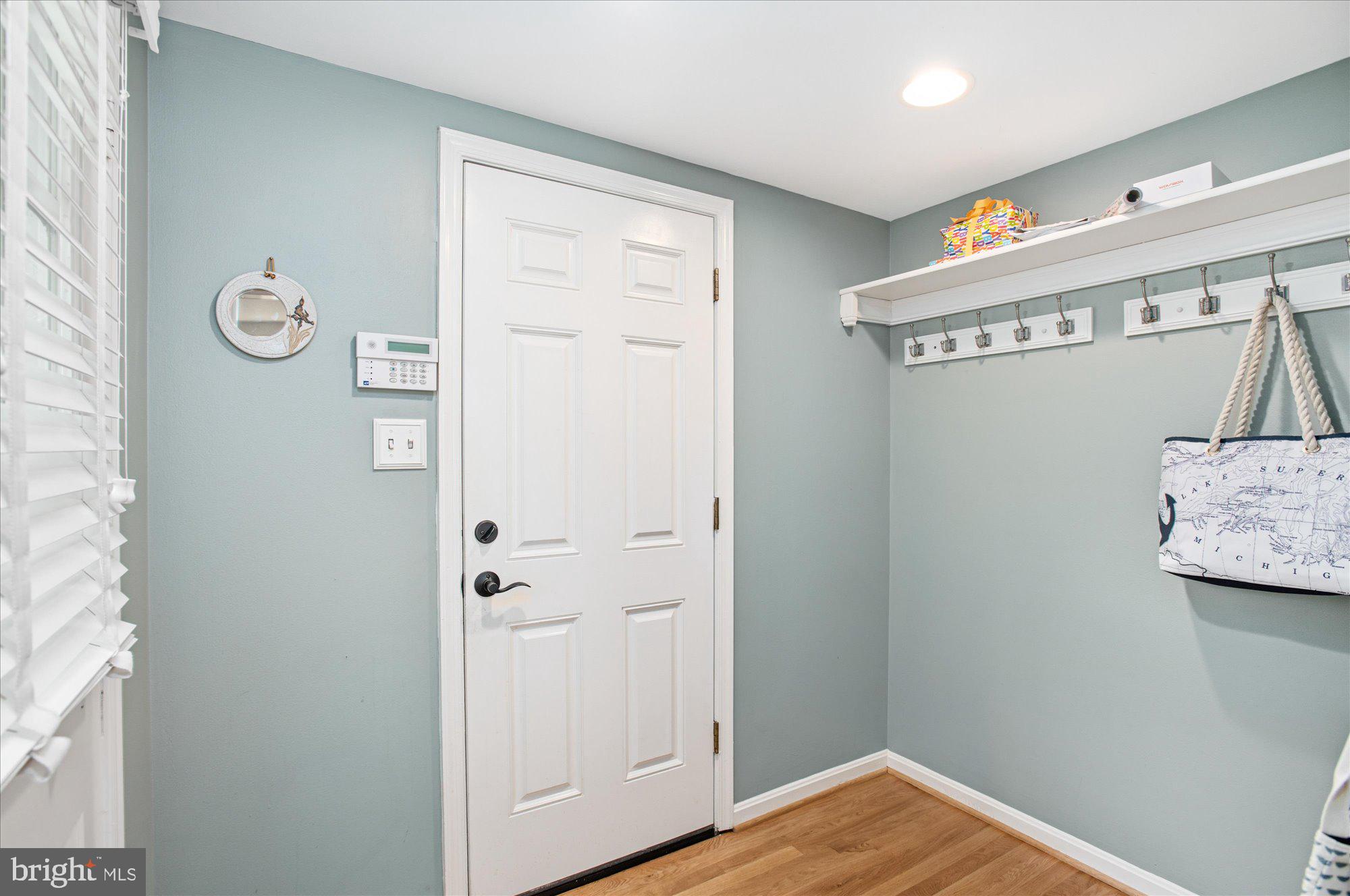 WASHINGTONIAN WOODS - Residential