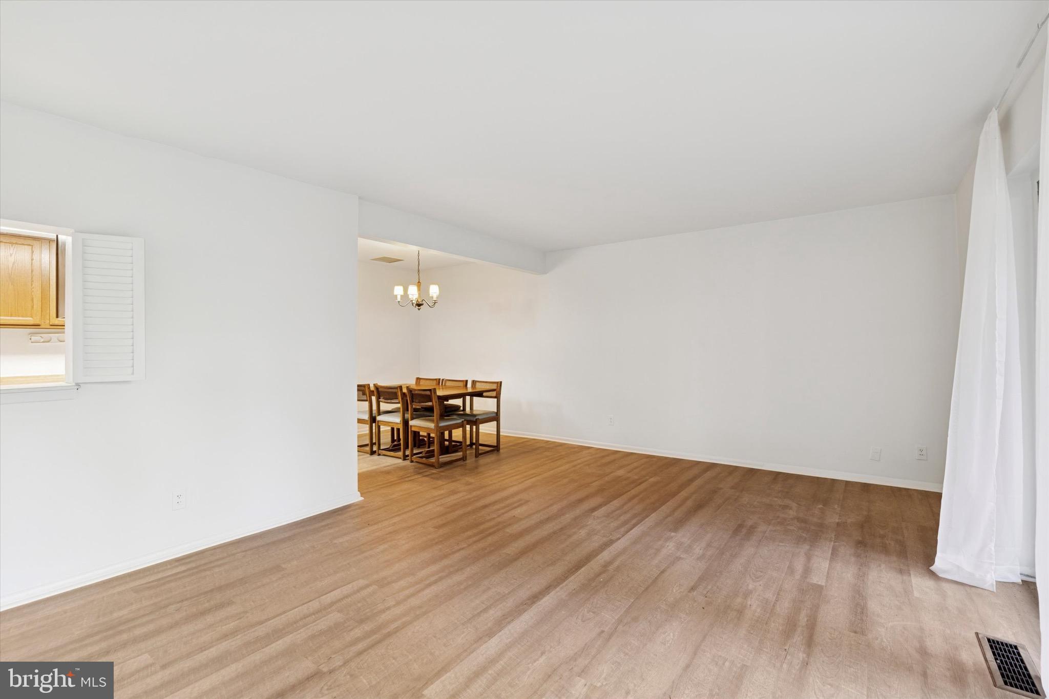 GLENHARDIE - Residential