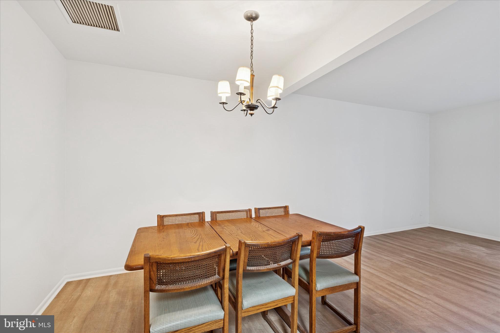 GLENHARDIE - Residential