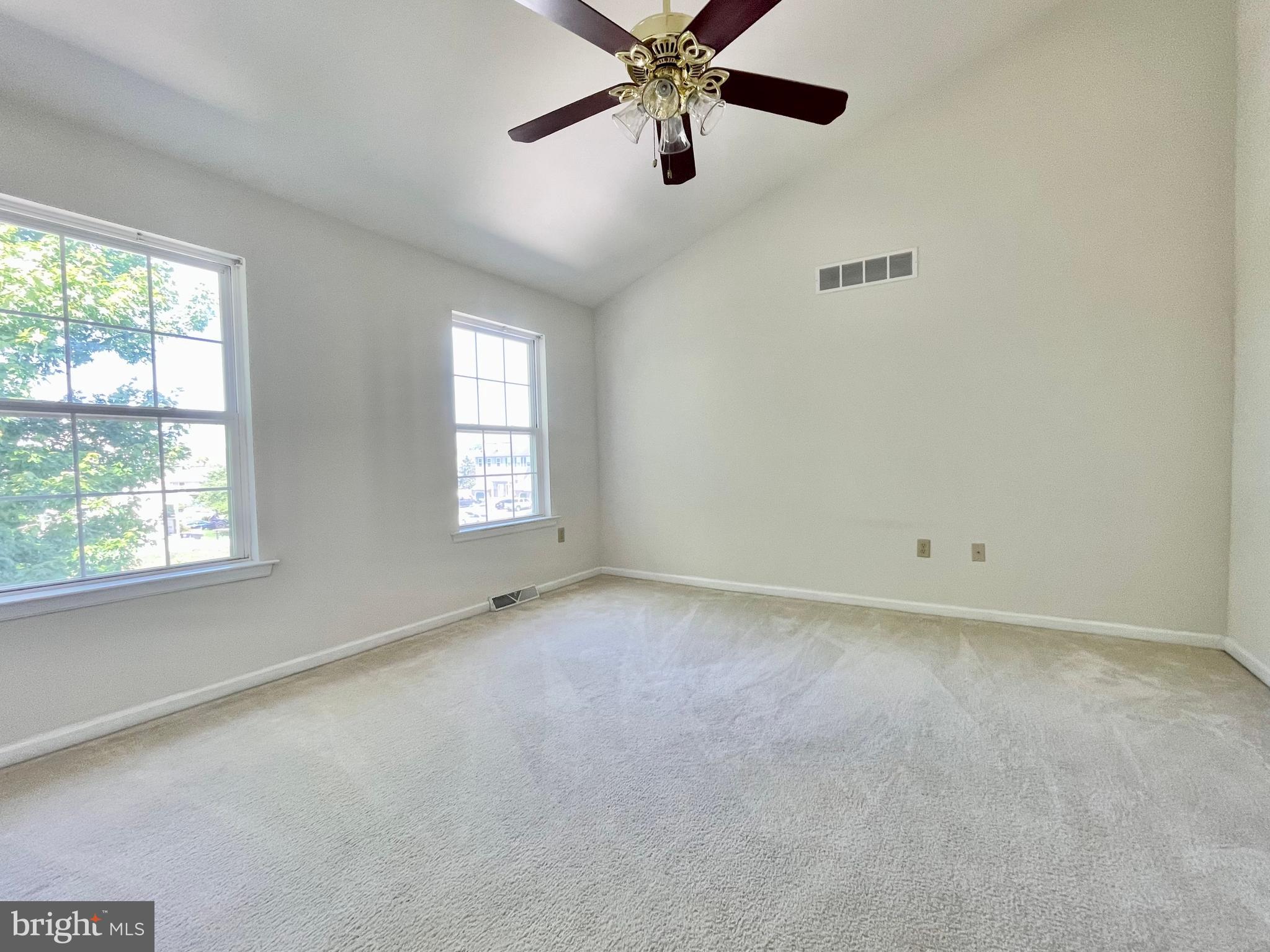 VILLAGE OF WESTOVE - Residential