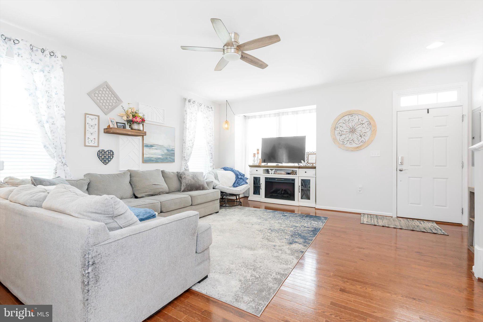 ARCHERS ROCK - Residential