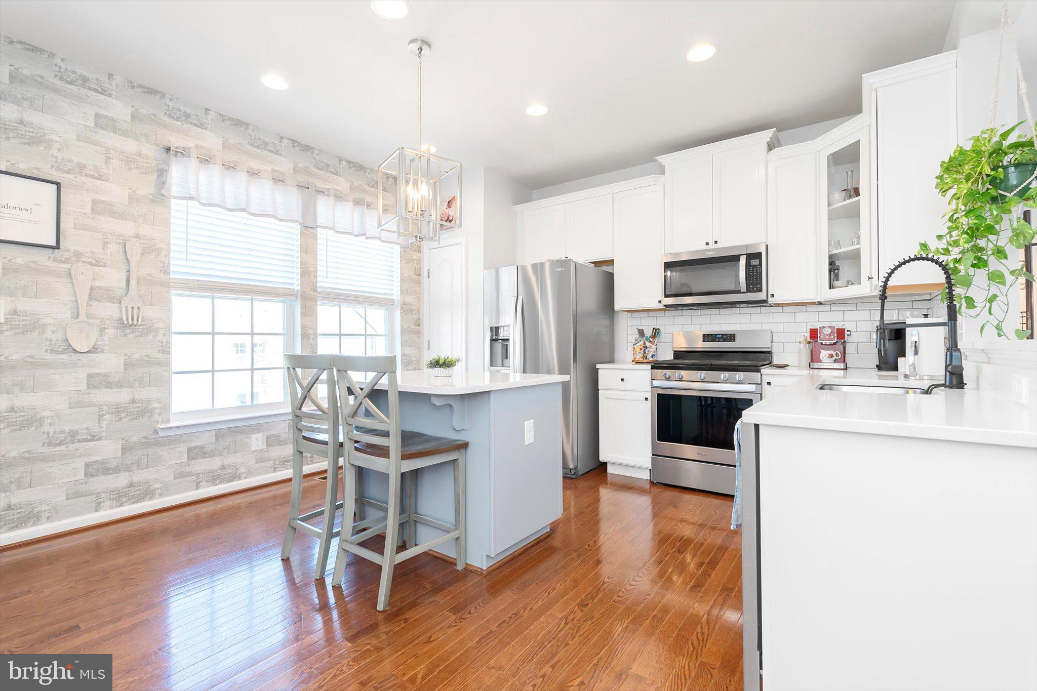 ARCHERS ROCK - Residential