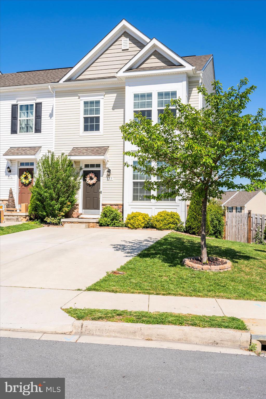 ARCHERS ROCK - Residential