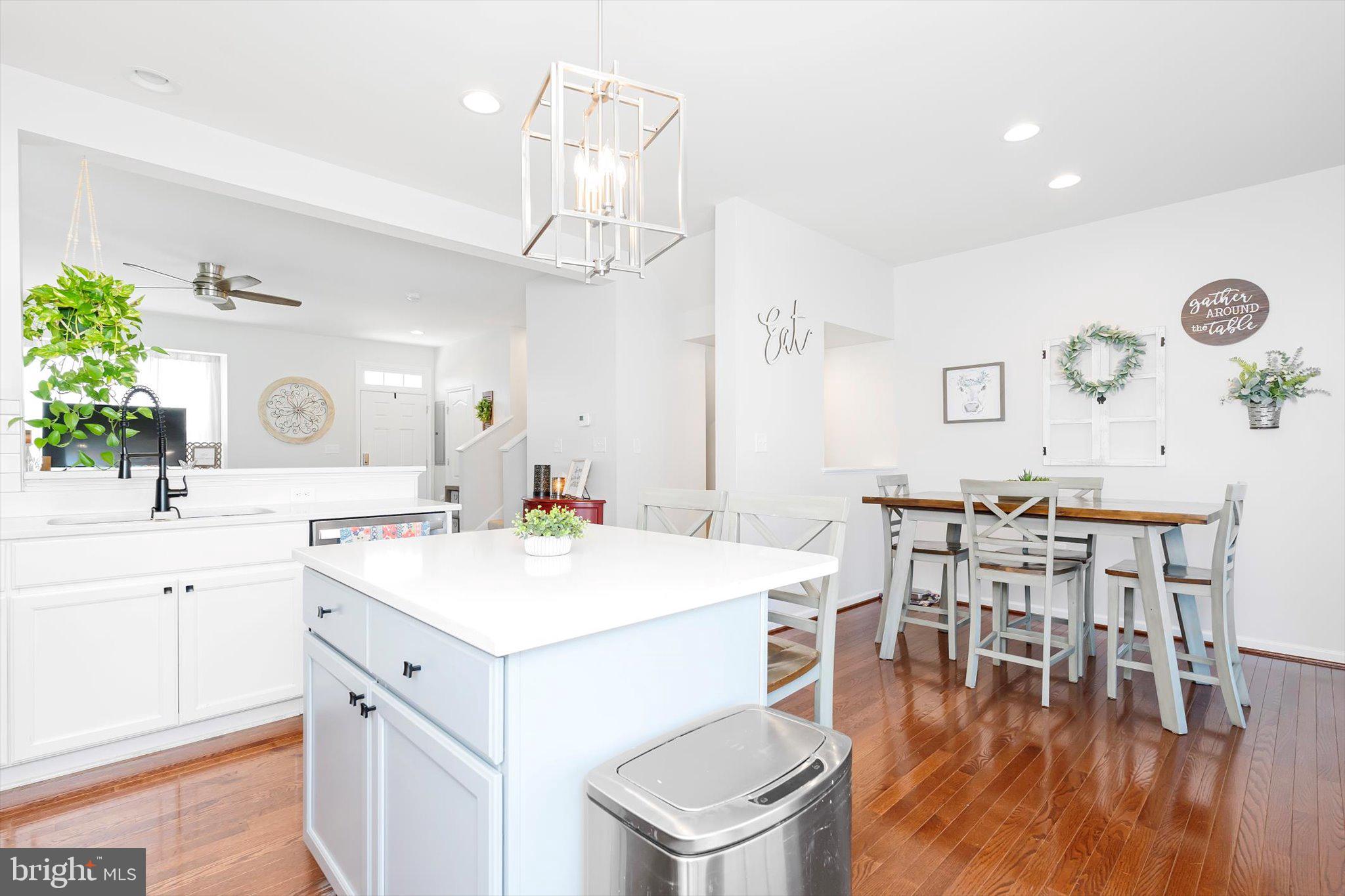 ARCHERS ROCK - Residential