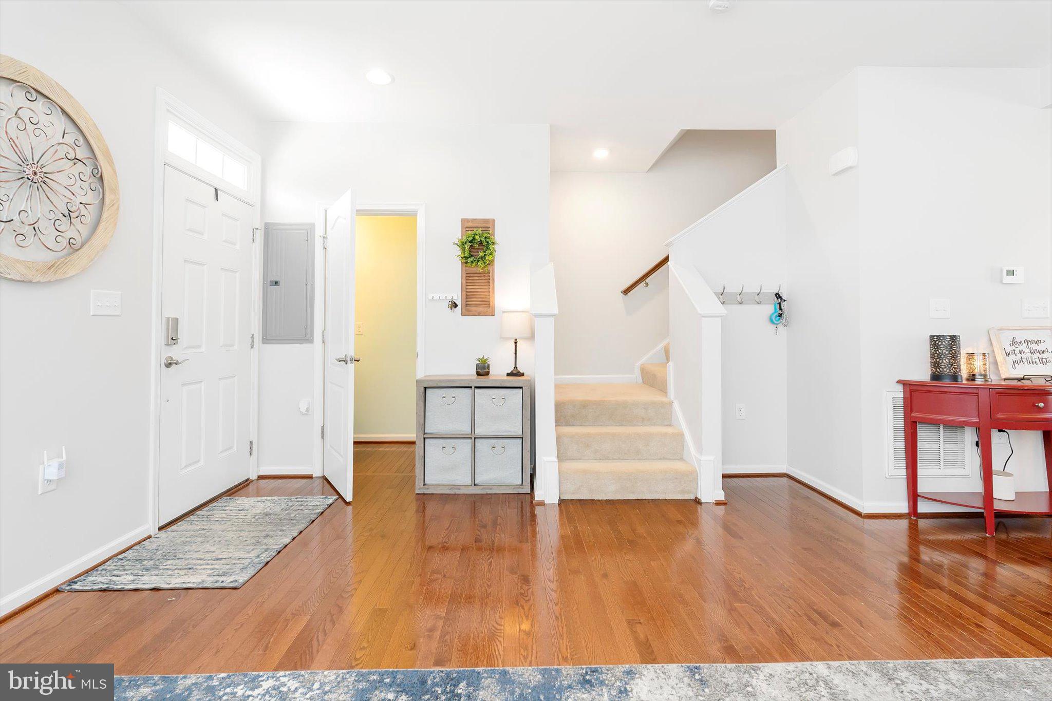 ARCHERS ROCK - Residential