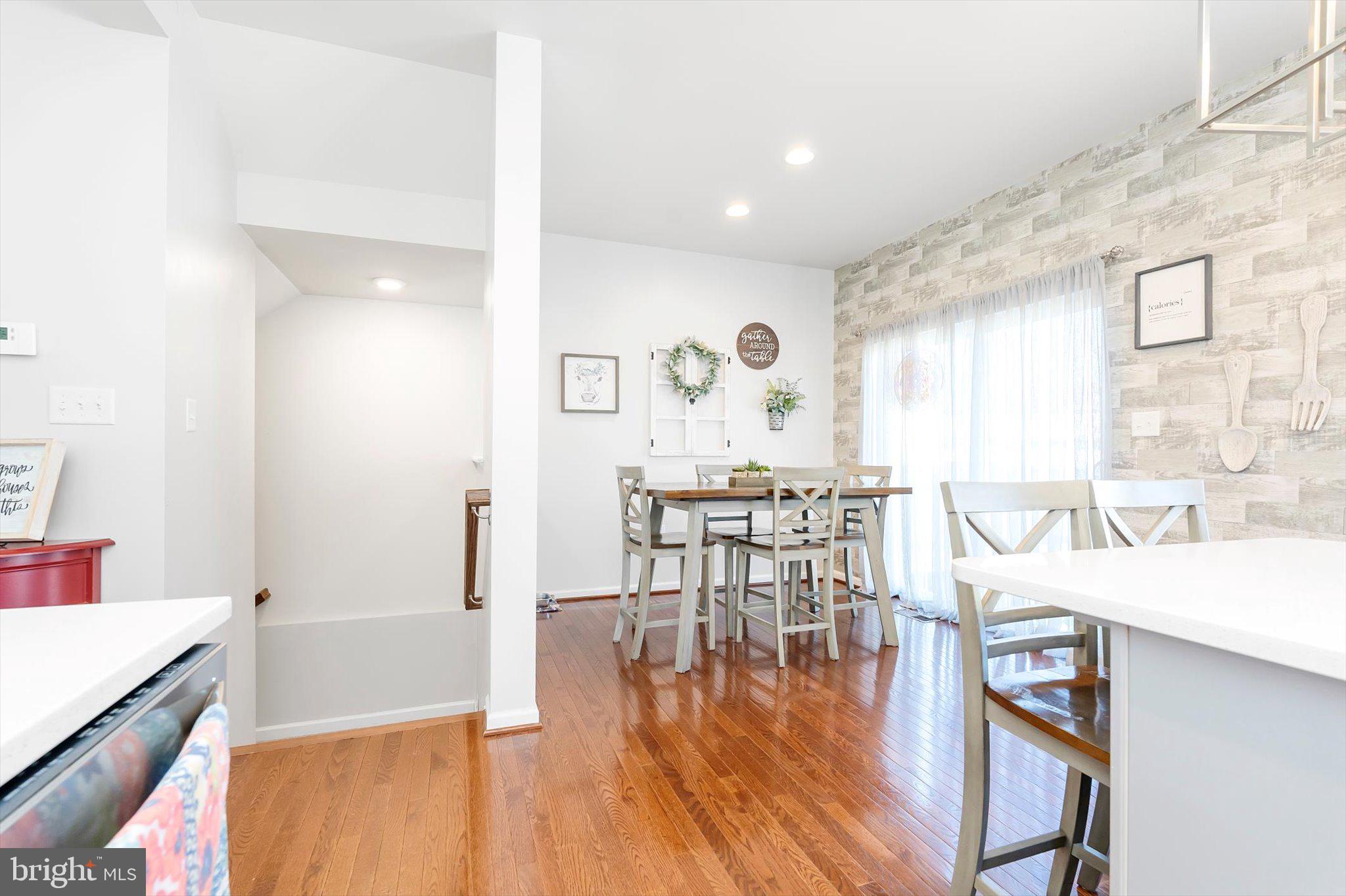 ARCHERS ROCK - Residential