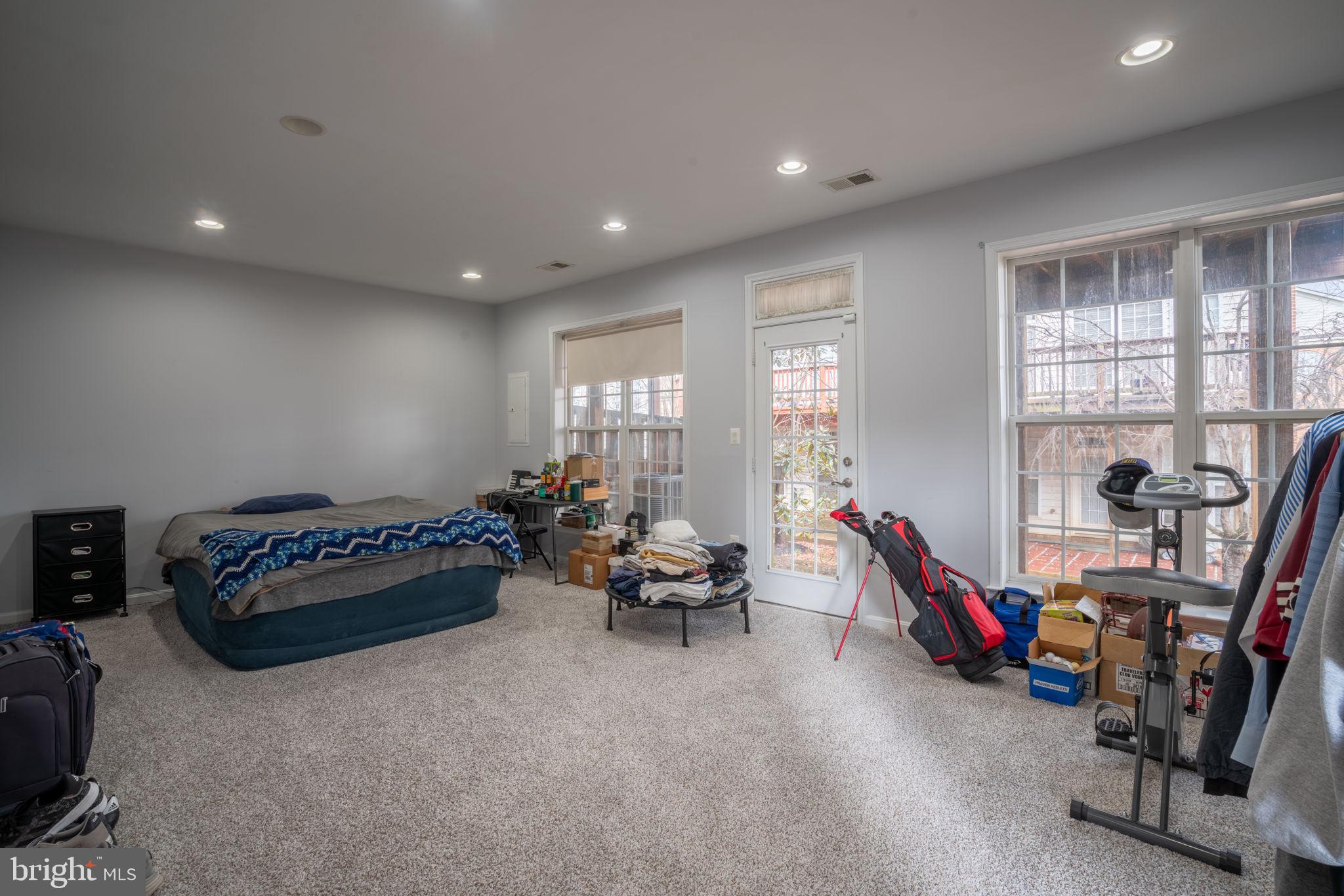 SULLY MANOR - Residential