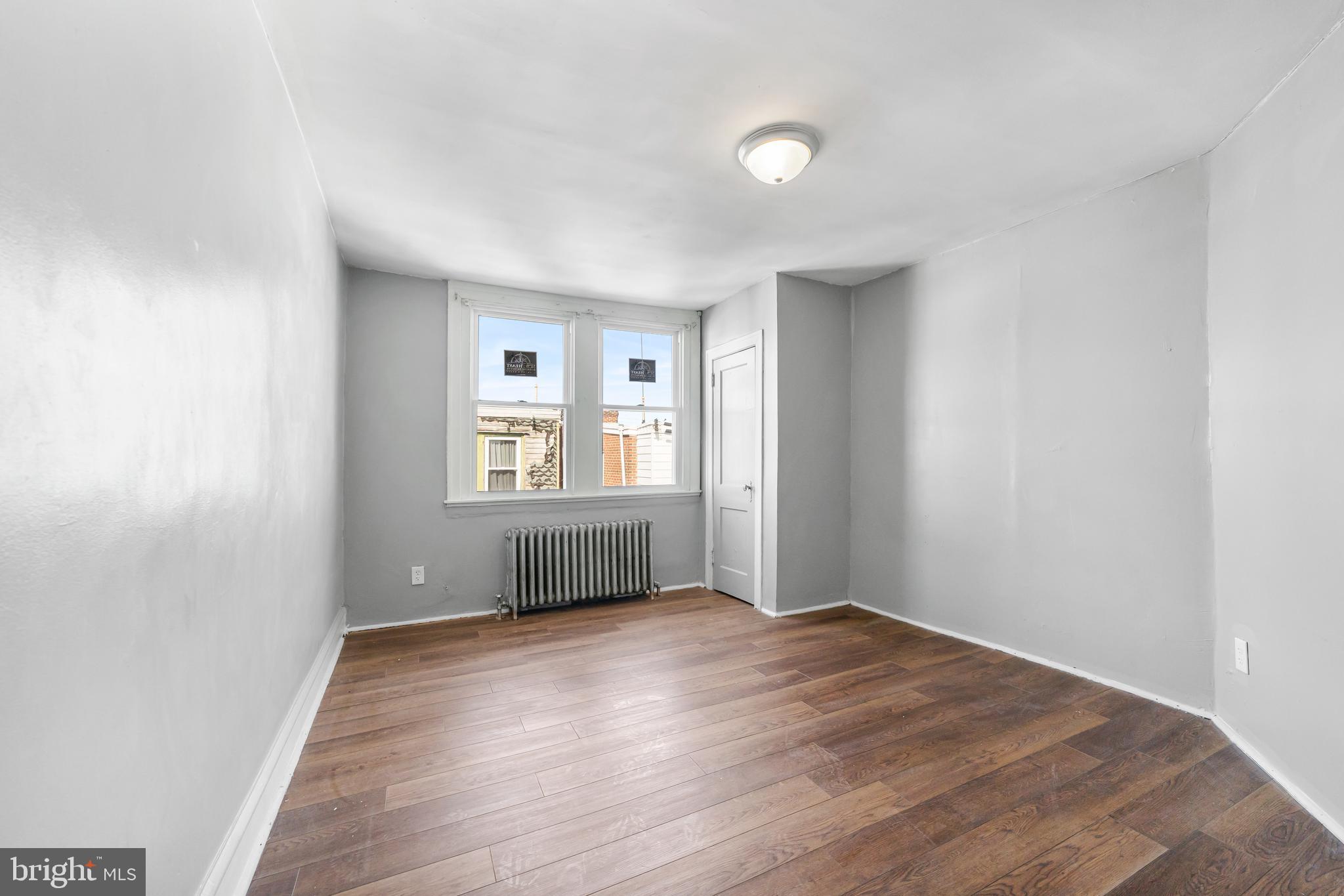 EAST OAK LANE - Residential Lease