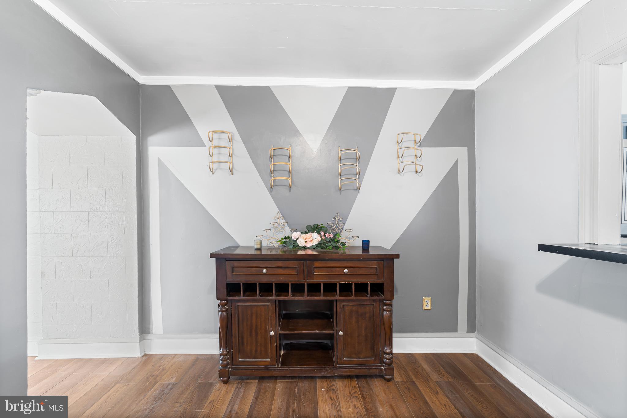 EAST OAK LANE - Residential Lease