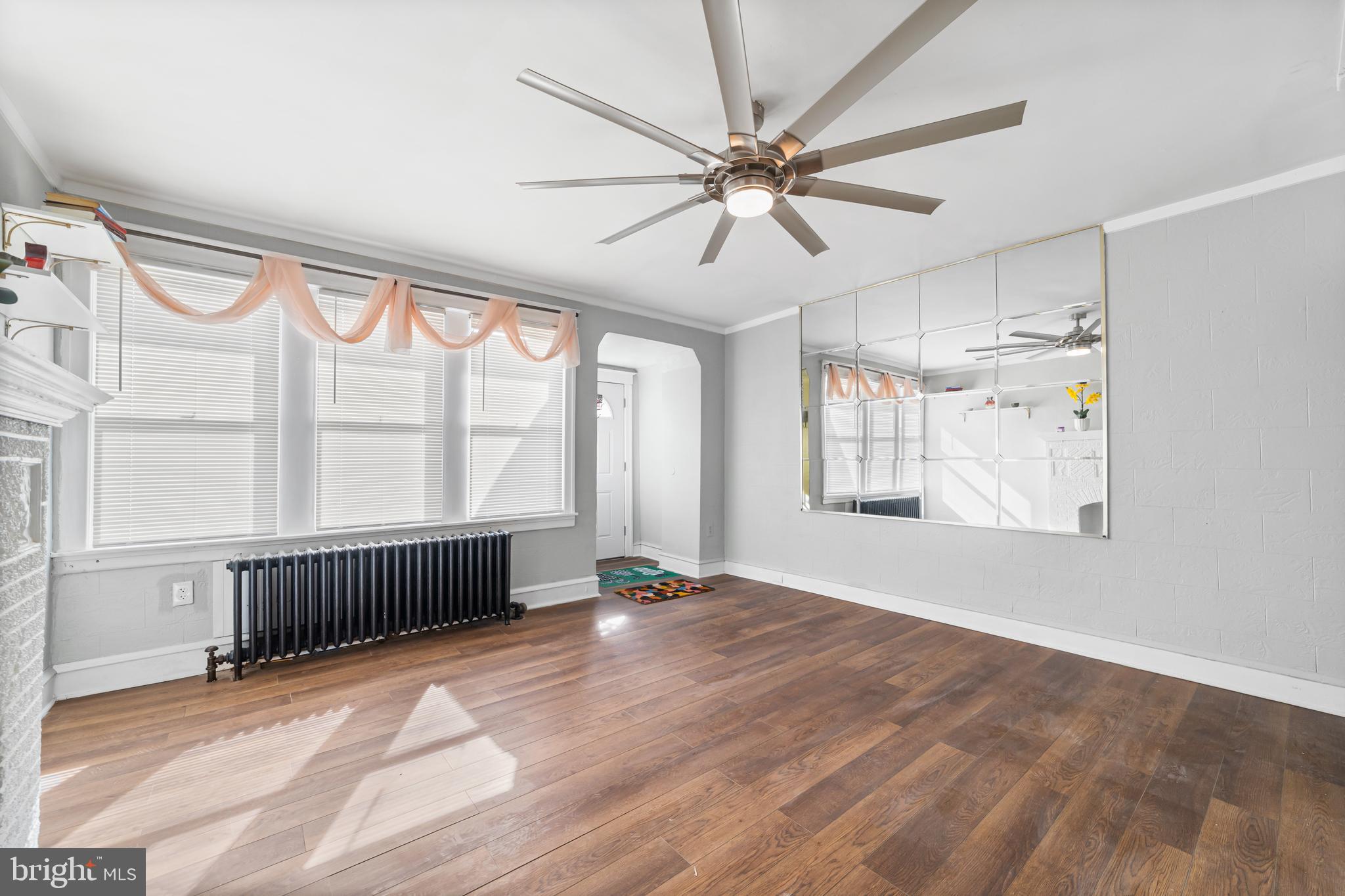 EAST OAK LANE - Residential Lease