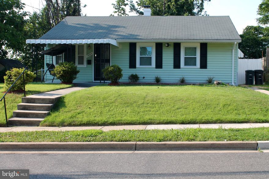 Lovely and Immaculate!!!  You will not feel good if you miss this one!  Owners have done a great job in  cleaning and preparing this home for the market.  The home is "Move-In" ready.  Just bring your furniture, clothes and family and get settled!  The laminate floors will take your breath away!!  You will fall in love with this house the minute you open the door!  Close to Maryland, Virginia, and DC.  Just minutes away from the Grand MGM, National Harbor, and Top Golf.  There are close shopping centers in the surrounding area.  Come on - Get your Offer in First!!!